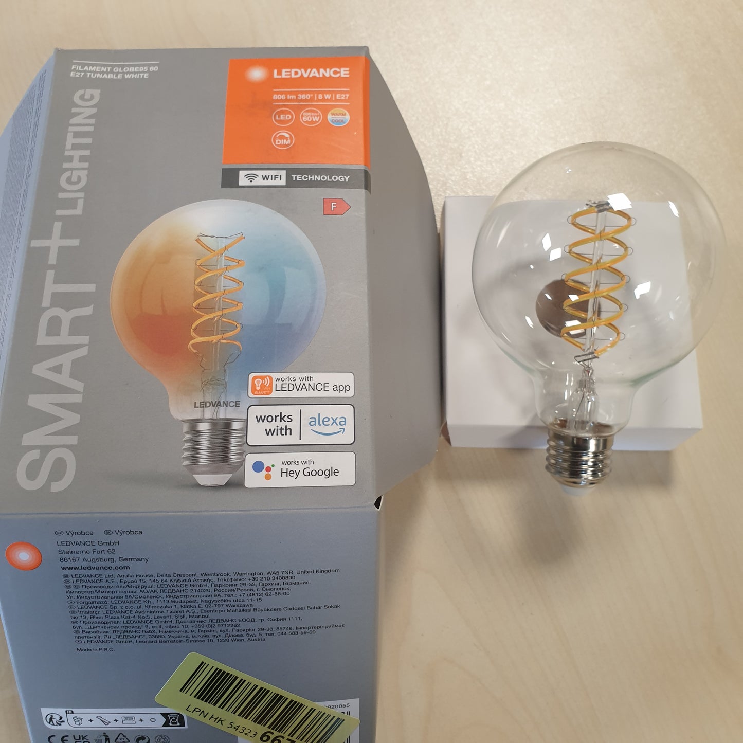 239273 - LEDVANCE Llambë SMART+ WIFI LED, xham i bardhë, 8W, 806lm, diametër 95 mm, bazë E27, dritë e bardhë e rregullueshme (2700-6500K), jetëgjatësi 15,000 orë