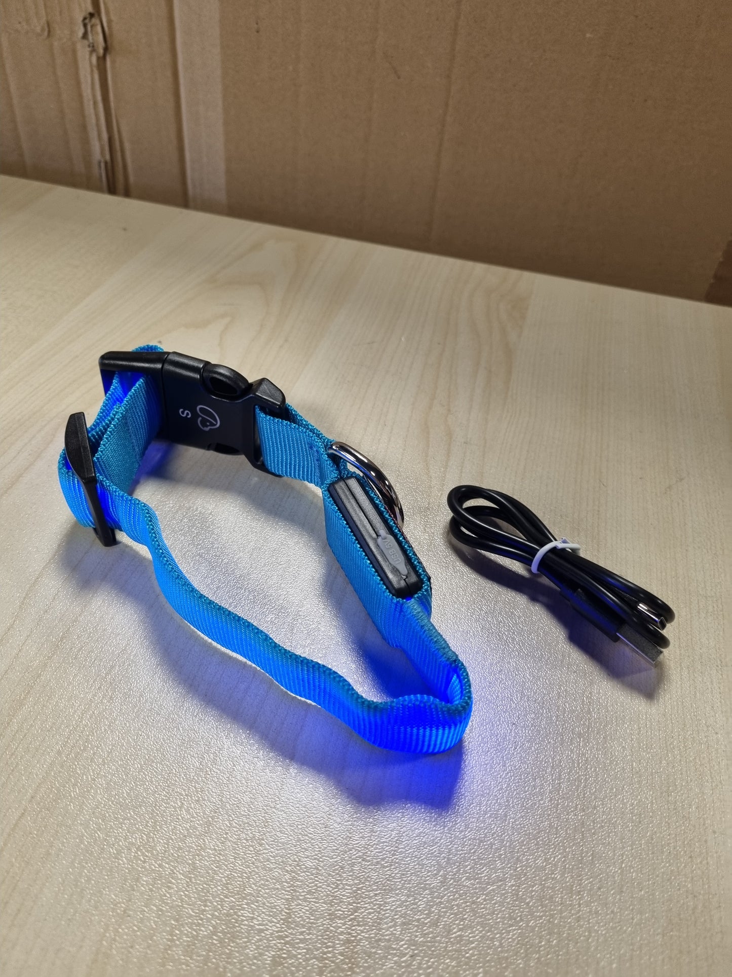 232708 - ILLUMIFUN Jakë Qeni LED Rikarikueshme, Ndriçon në Errësirë, Jakë Sigurie e Rregullueshme për Qenushët, Blu, e Vogël