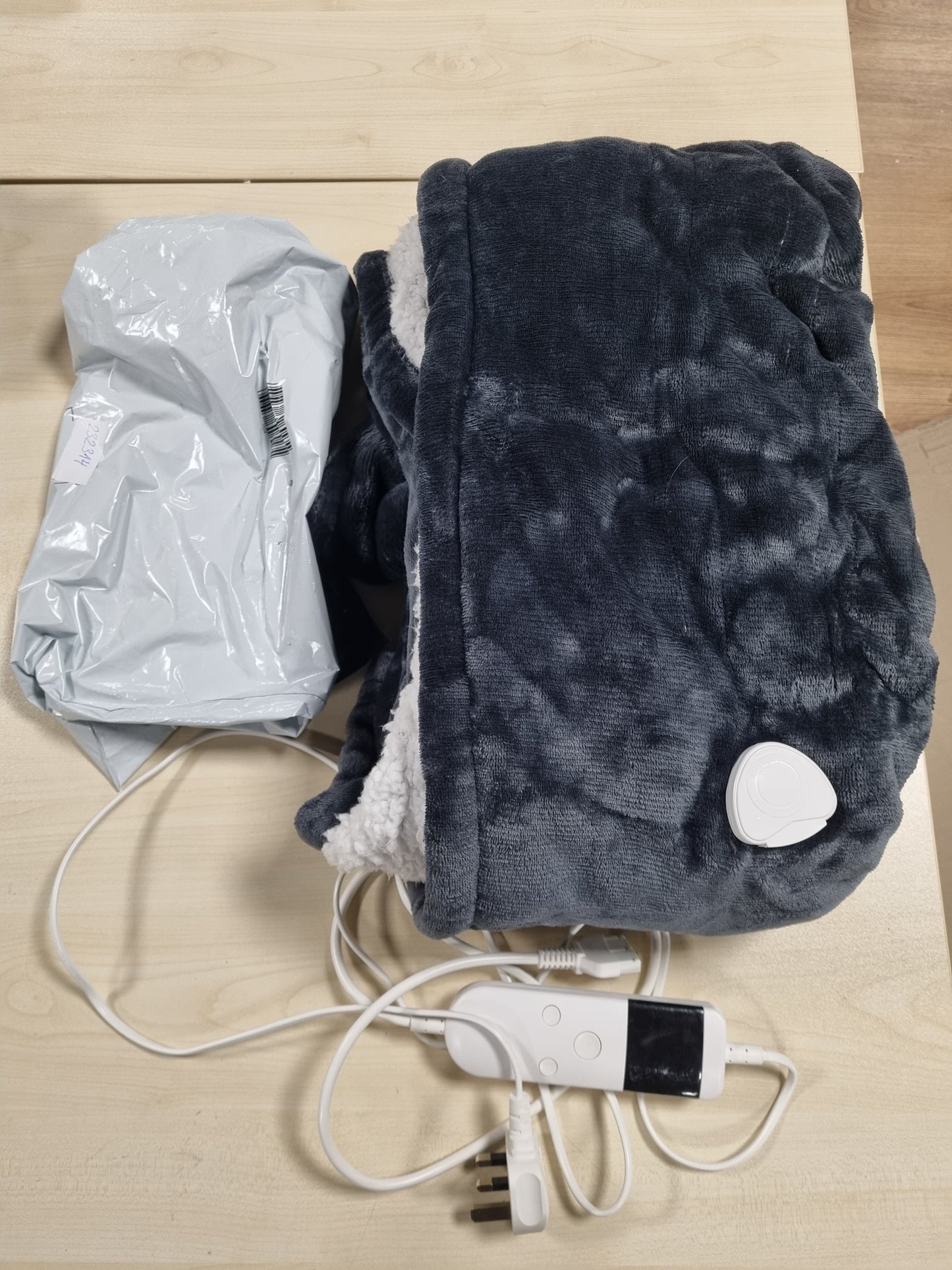 232314 - QIERYUN Batanije elektrike me ngrohje 130x160cm, e lahet në lavatriçe, prej leshi dhe Sherpa, me kontrollues dixhital, 10 cilësime ngrohjeje, fiket automatikisht pas 8 orësh