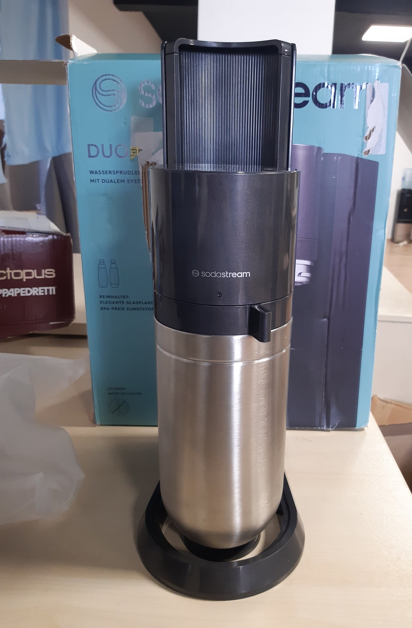 153087 - SODASTREAM Seti Duo Titan, pa Cilindër CO2