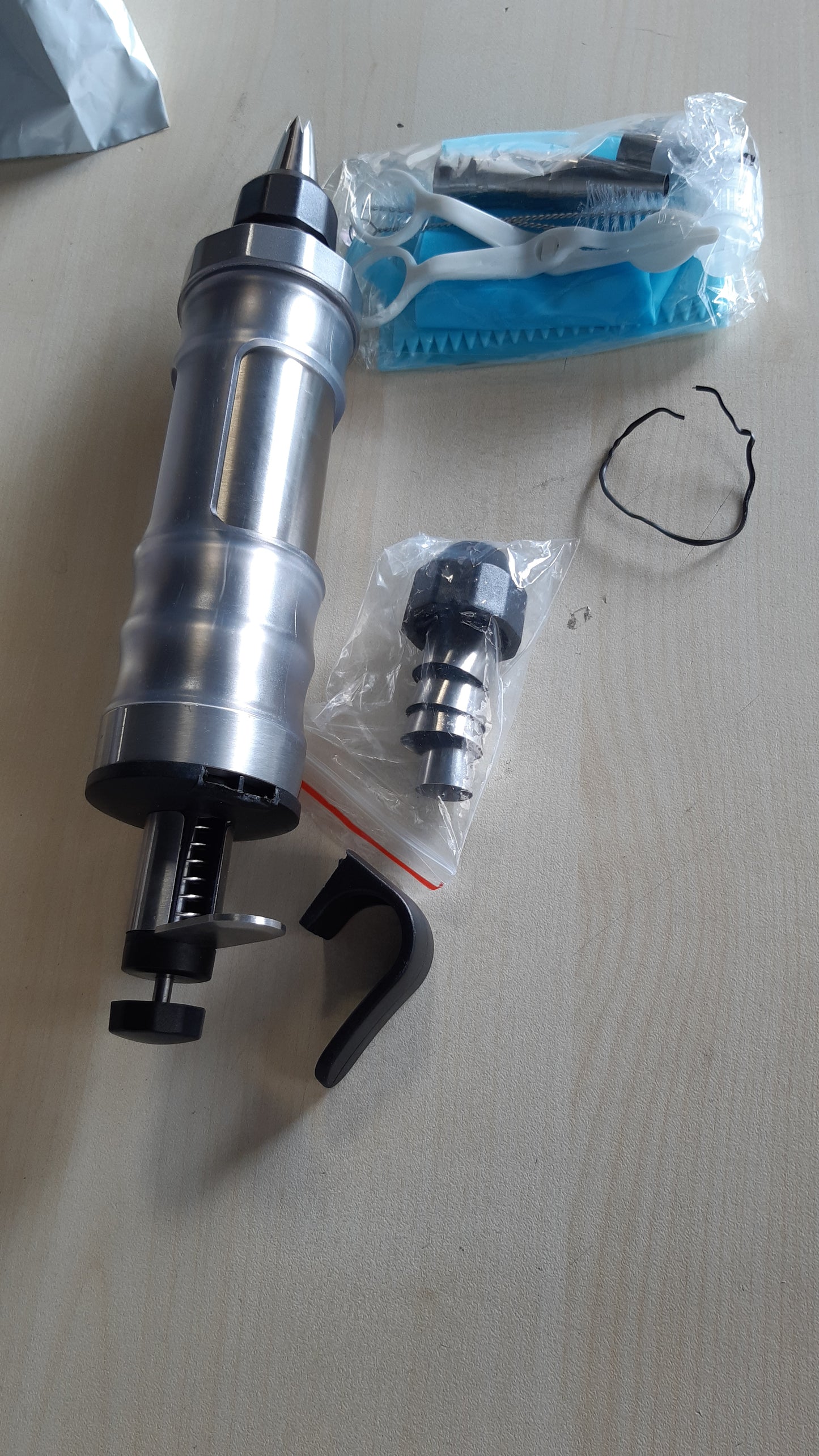 184503 - SET PROFESIONAL SHIRINGASH DEKORIMI CELIKU INOX 42 PJESE per Torta, Kekë te Vegjël, Biskota dhe Ëmbëlsira, Ngjyra E Zezë