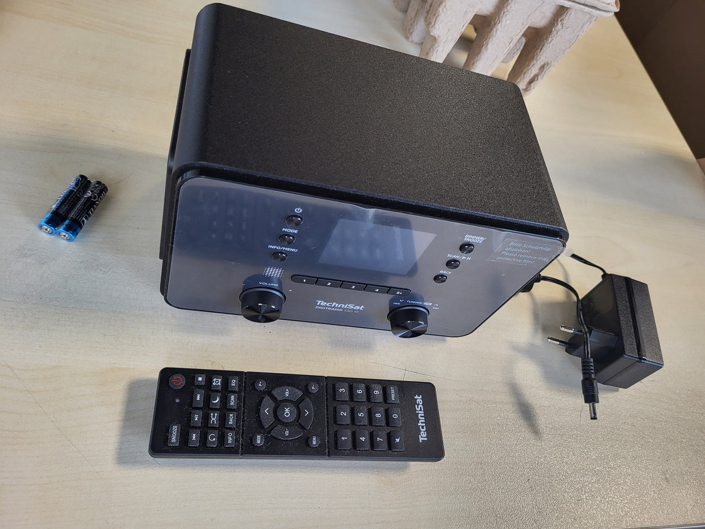 267687 - TECHNISAT DIGITRADIO 550 IR - Radio interneti, tingull stereo RMS 10 vat, DAB+, FM, WLAN, Bluetooth, ekran me ngjyra, telekomandë, kontroll aplikacioni, funksion ore me zile
