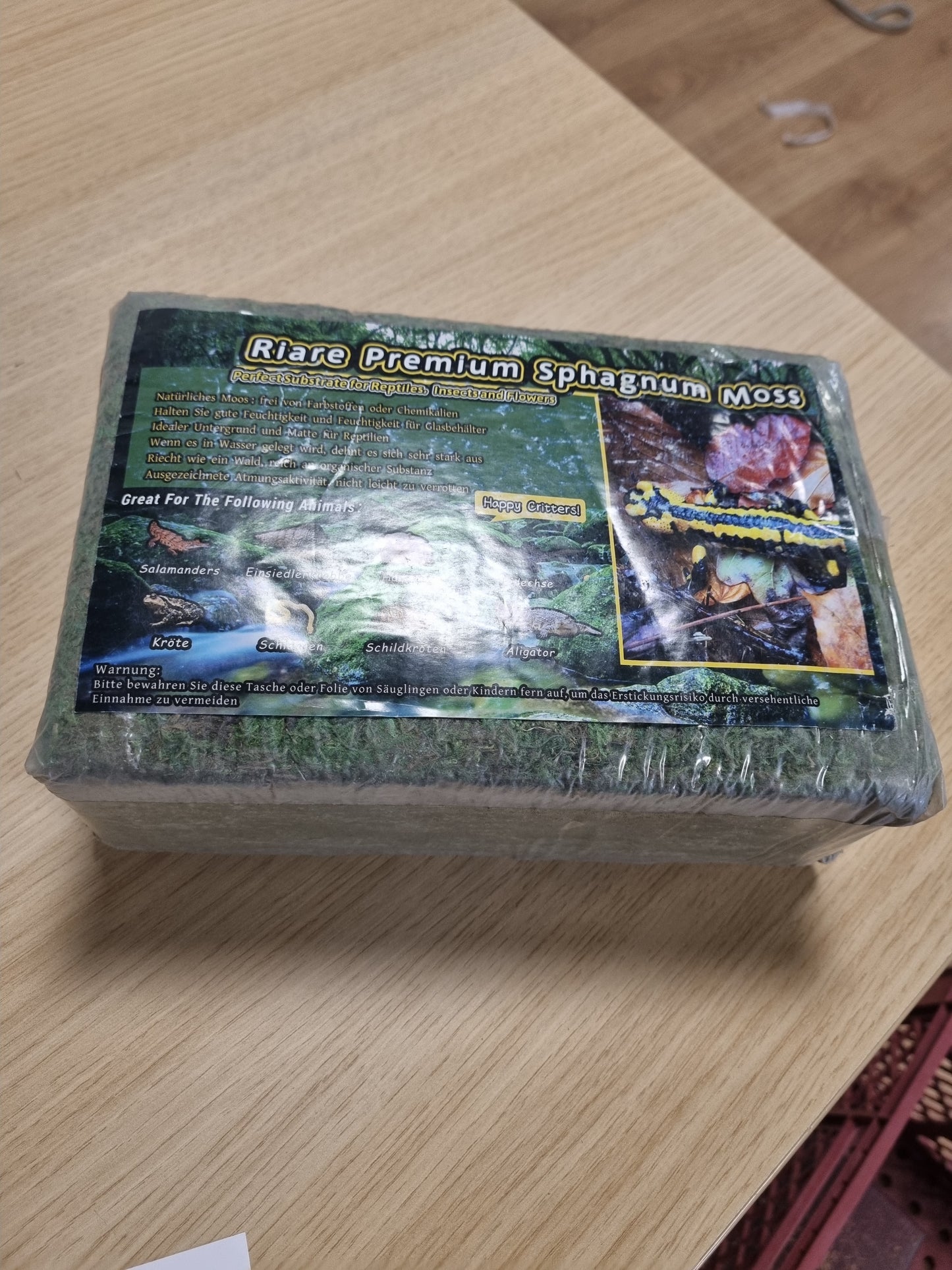 216227 - RIARE Myshk natyral sfagnumi për zvarranikë, substrat për gjarpërinj, geko (600g)