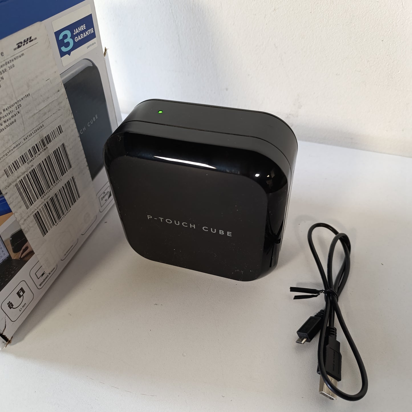 267811 - BROTHER Printer etiketash P-Touch Cube Plus (për shirita etiketash TZe me gjerësi 3.5 deri në 24 mm, ndërfaqe USB dhe Bluetooth), i zi