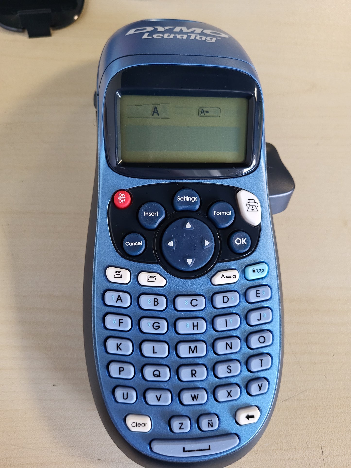 268422 - DYMO Makinë për krijimin e etiketave LetraTag LT-100H, Printer etiketash termike pa bojë, me tastierë ABC