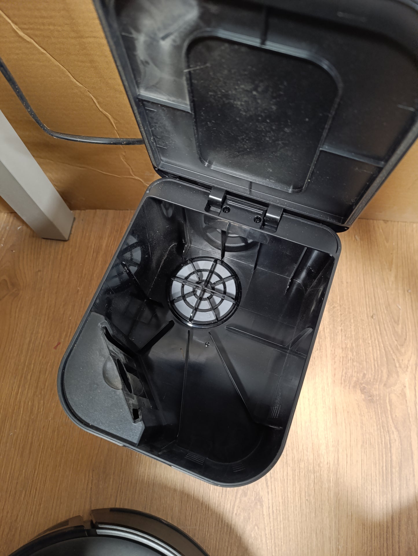260008 - PROSCENIC Fshesë me korrent dhe mop robot Q8 MAX me stacion, thithje 6000Pa, navigim Lidar me hartëzim shumëkatësh, lidhje me aplikacionin/Alexa/Siri/IFTTT, kohë funksionimi 200 minuta