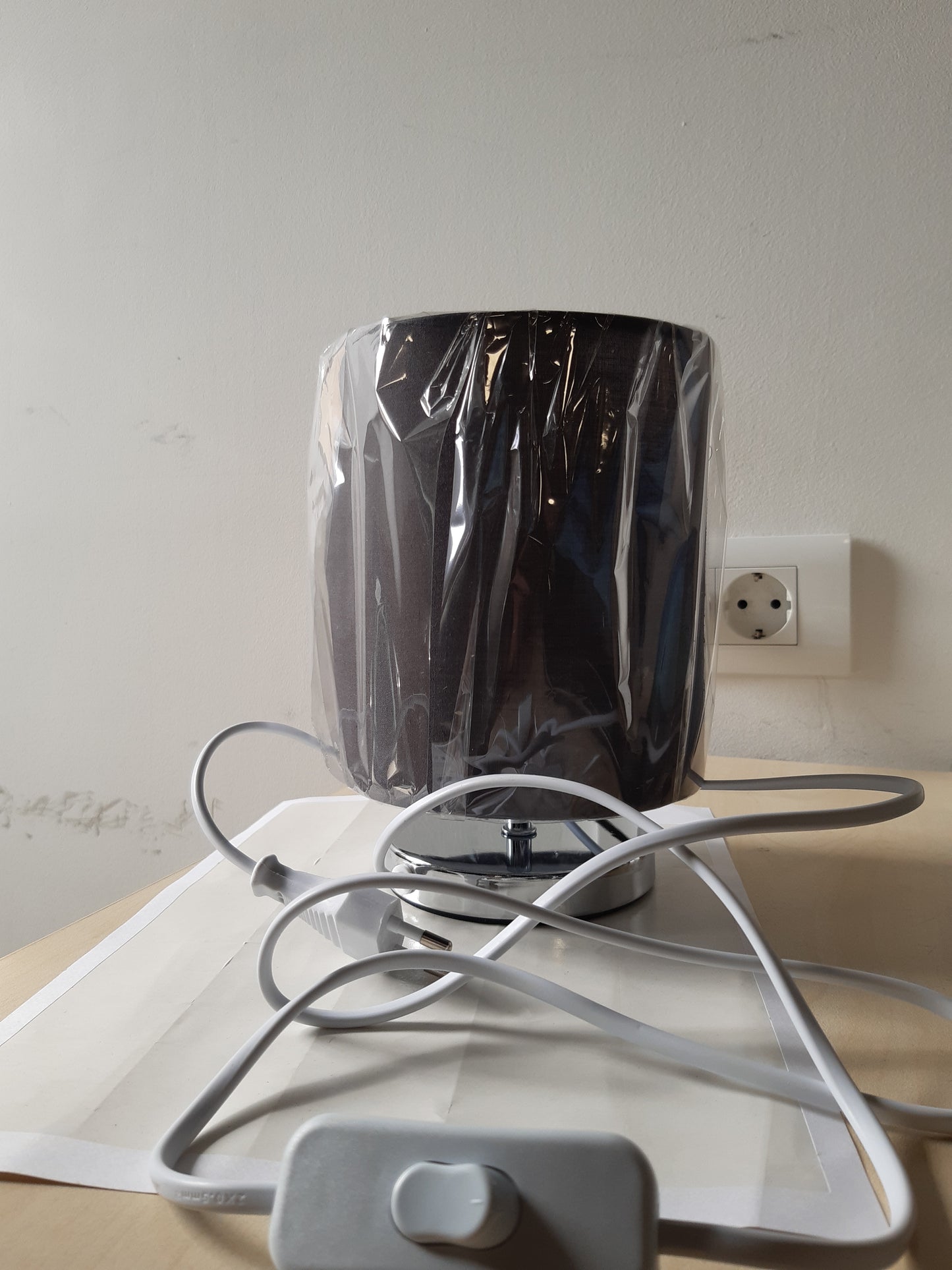 198200 - REALITY LEUCHTEN - Llambë Tavoline Jerry R50491011, Metal Nikel Mat, Hije Prej Pëlhure Gri, Pa 1 Llambë E14