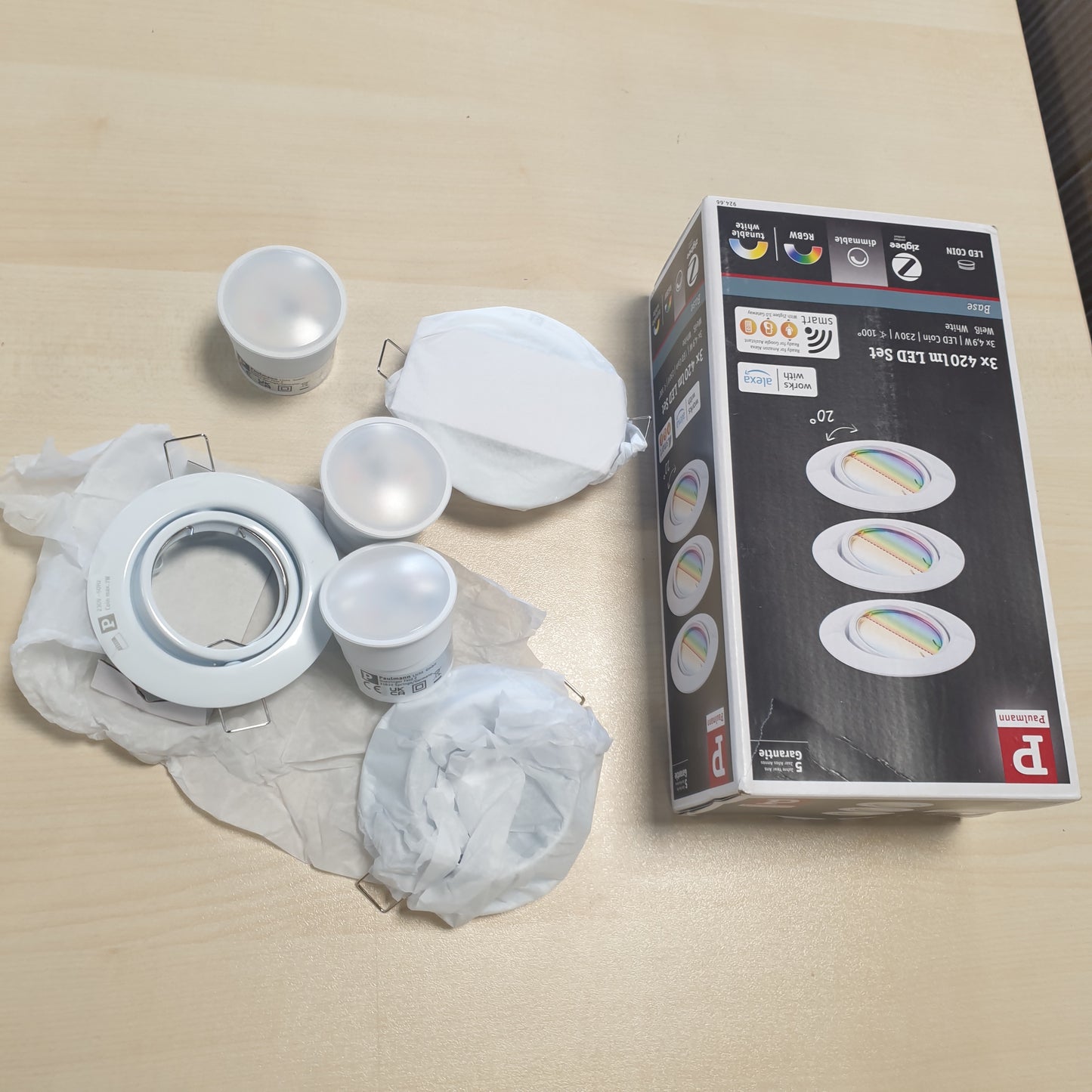 260188 - PAULMANN 92466 BAZË DRITE LED E FUNDESUAR, SHTËPI INTELIGJENTE ZIGBEE, RROTULLUESE 230V, 3X4.9W, 3X420LM ME ERRËSIM 90MM, METAL I BARDHË RGBW+