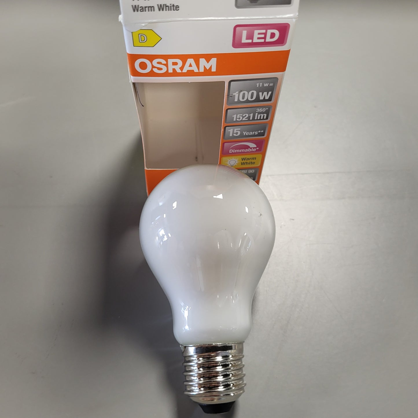 263462 - OSRAM Llampa LED me errësim, bazë E27, xham i ngrirë, e bardhë e ngrohtë 2700K, 1521 lumen, zëvendëson 100W