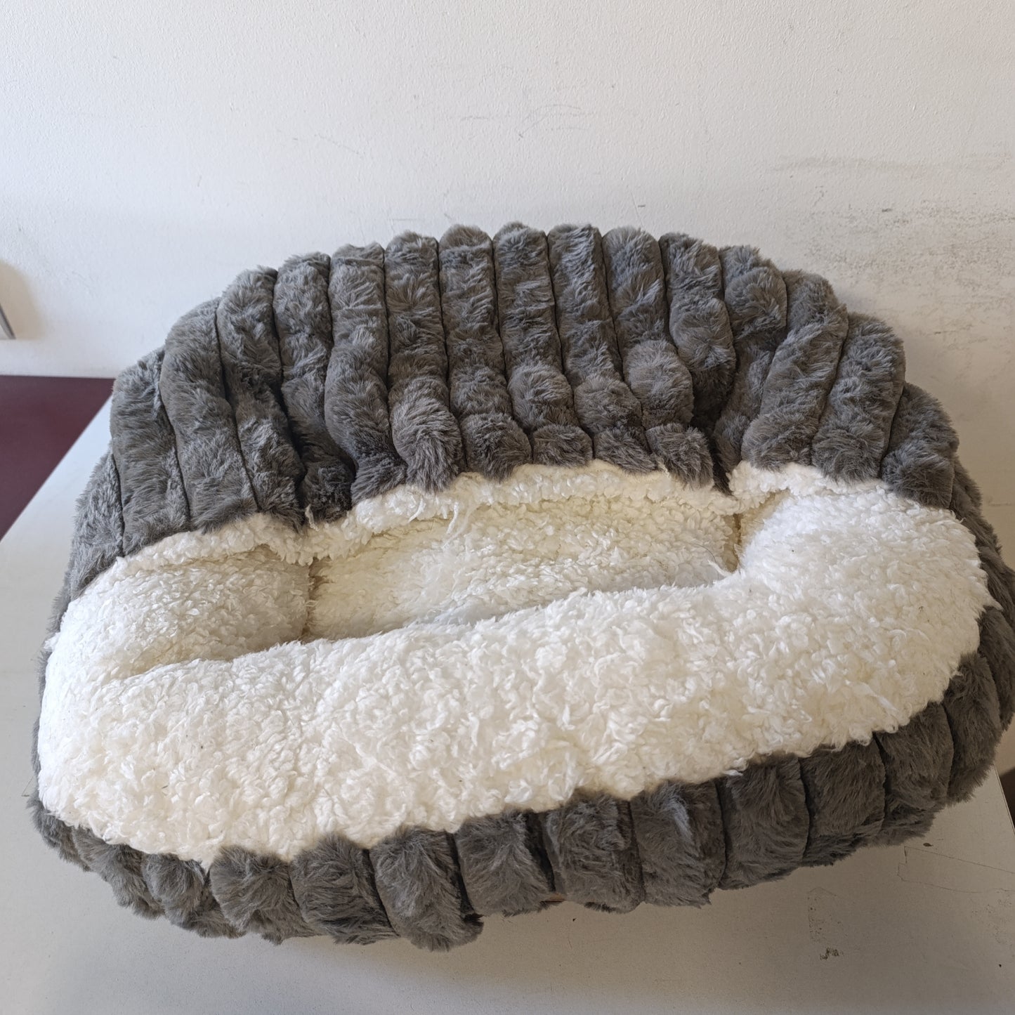 222588 - COZY KISS Shtrat për mace me batanije 50x50x15 cm, Jastëk, Shtrat i rrumbullakët për qen të vegjël, gri