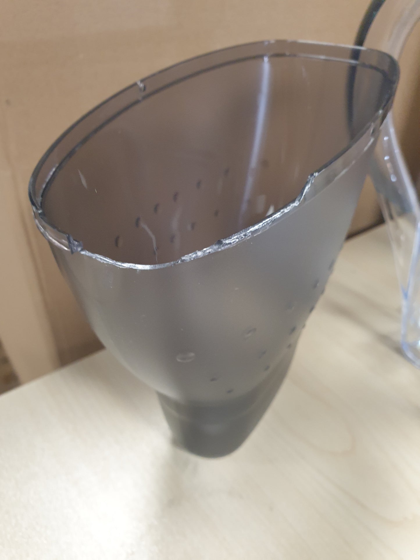 222105 - BRITA Marella Enë filtri uji grafiti (2.4L) përfshirë 3 fishekë filtri MAXTRA PRO - zvogëlon PFAS, gëlqeren, klorin, papastërtitë dhe metalet - tregues kohe