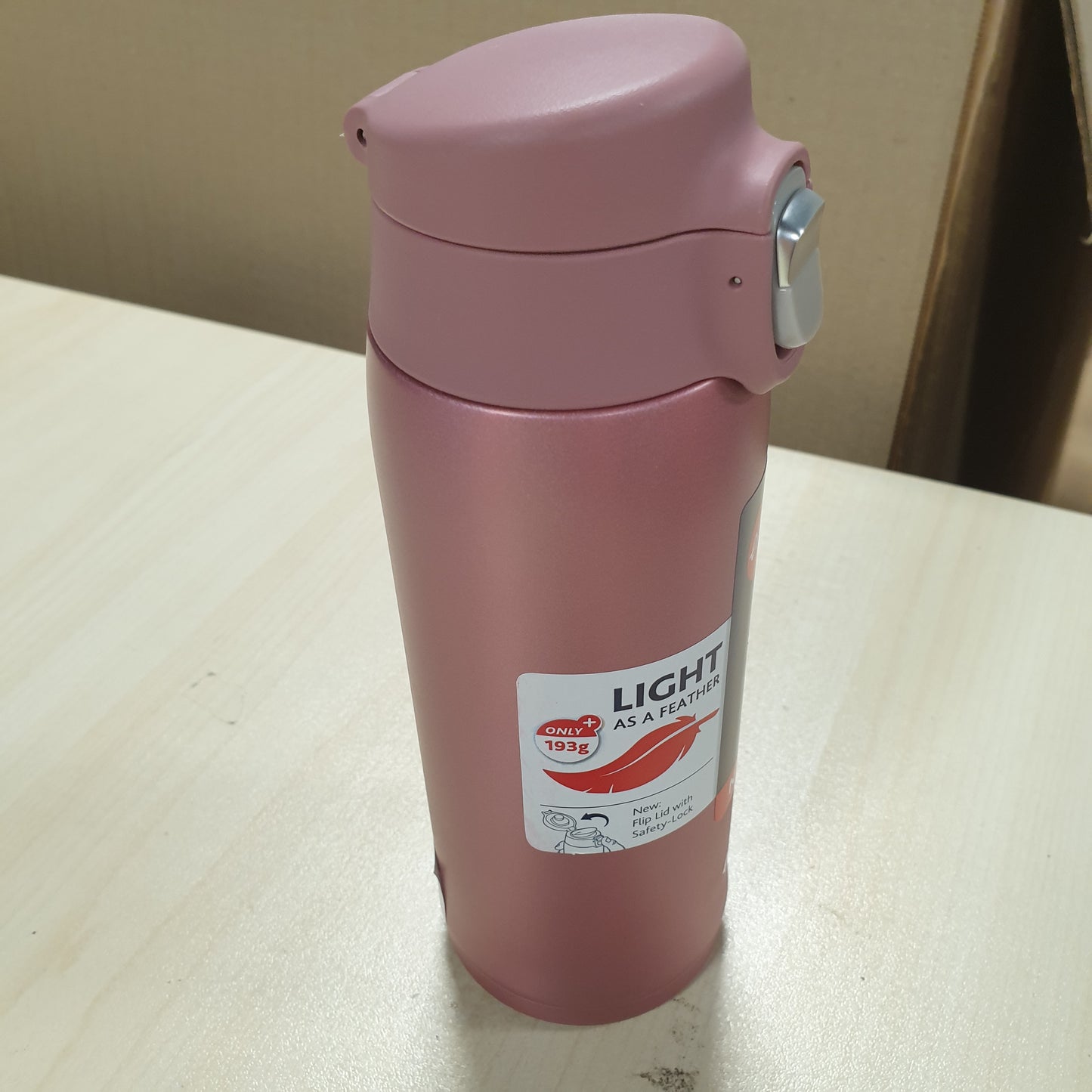 251874 - Emsa Filxhan udhëtimi Light, çelik inox rozë, 400 ml, mban të nxehtë për 8 orë, të ftohtë për 16 orë, 100% i papërshkueshëm nga rrjedhjet, i sigurt për lavastovilje, N21511