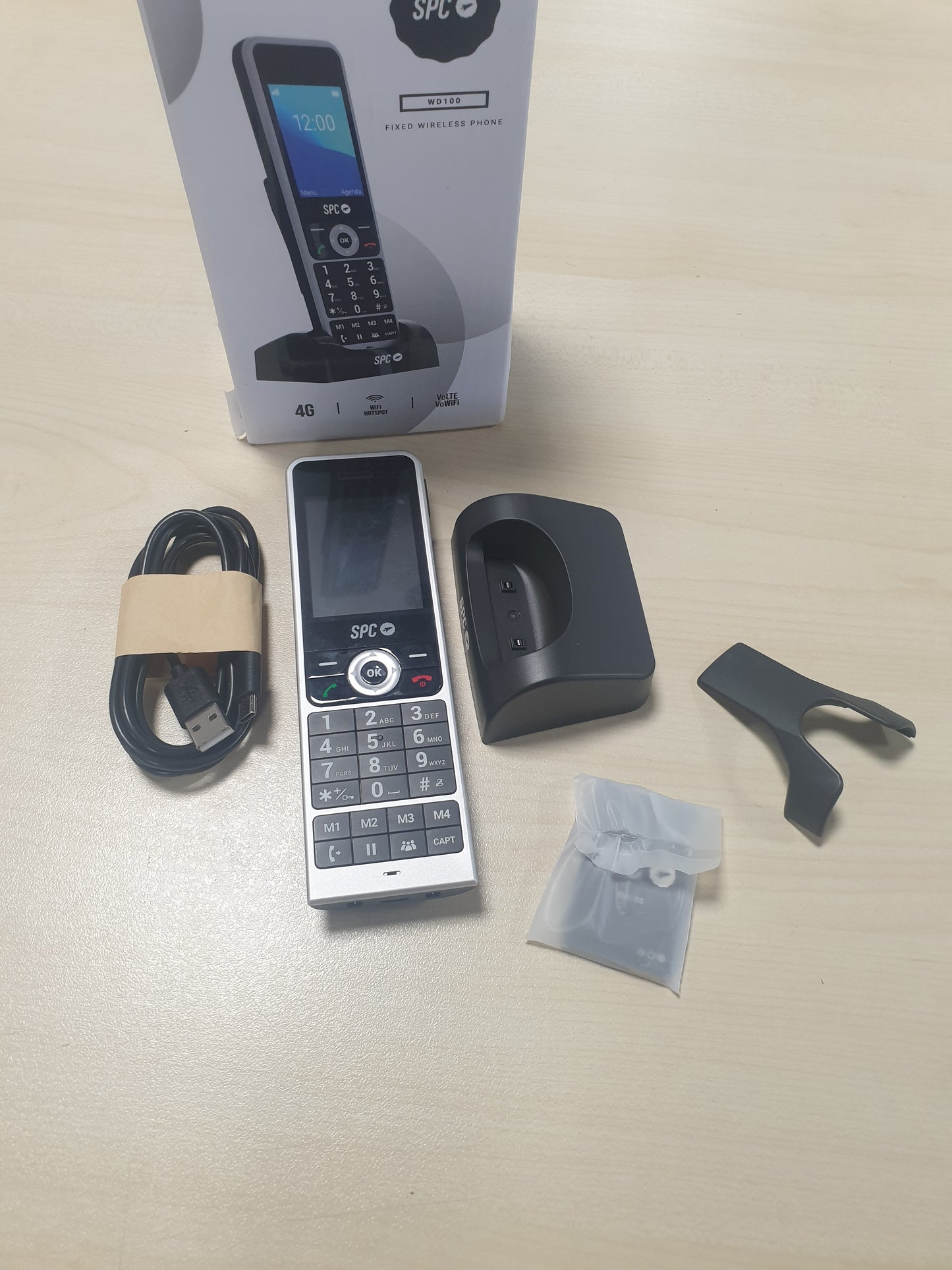 266123 - SPC WD100 - Telefon pa tel me kartë SIM dhe bazë karikimi, Thirrje 4G, VoLTE, VoWiFi, Ekran TFT 2.4 inç, Android, Konfigurim në distancë, Bluetooth, Wi-Fi, 4 vende memorie