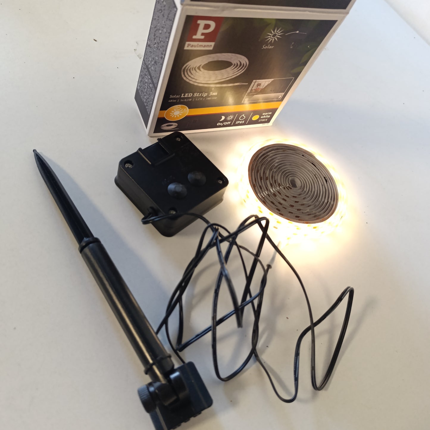 224367 - PAULMANN 78896 LED Stripe Solar 3m, sensor muzgut, bateri, IP44, 0.3W, 48lm, 60LED/m, 2700K, E Bardhë e Ngrohtë, Plastikë