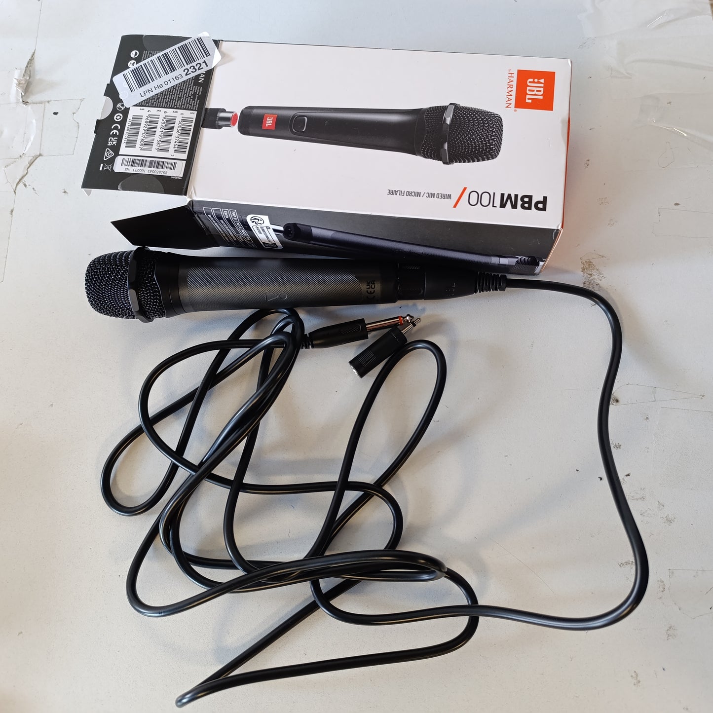 266444 - JBL PBM100 – Mikrofon Dinamik me Tel – Aksesorë për Serinë JBL Partybox – Prizë Jack – Anulim i Zhurmës së Ambientit – I Zi