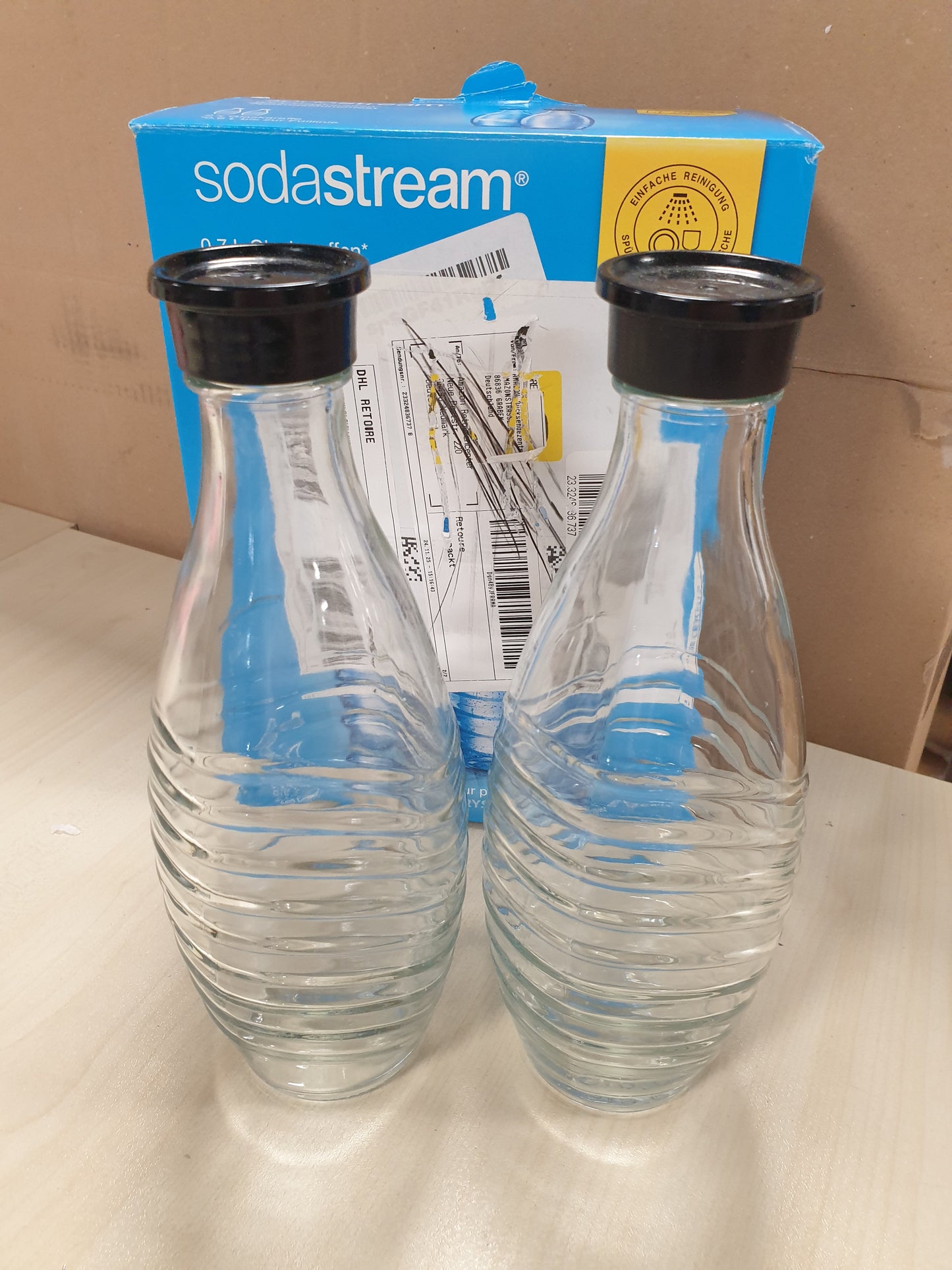 262986 - SODASTREAM Karafe qelqi Set me 2 të ripërdorshme, Karafe uji 0.7 L, e përputhshme me Penguin dhe Crystal, Miqësore me mjedisin