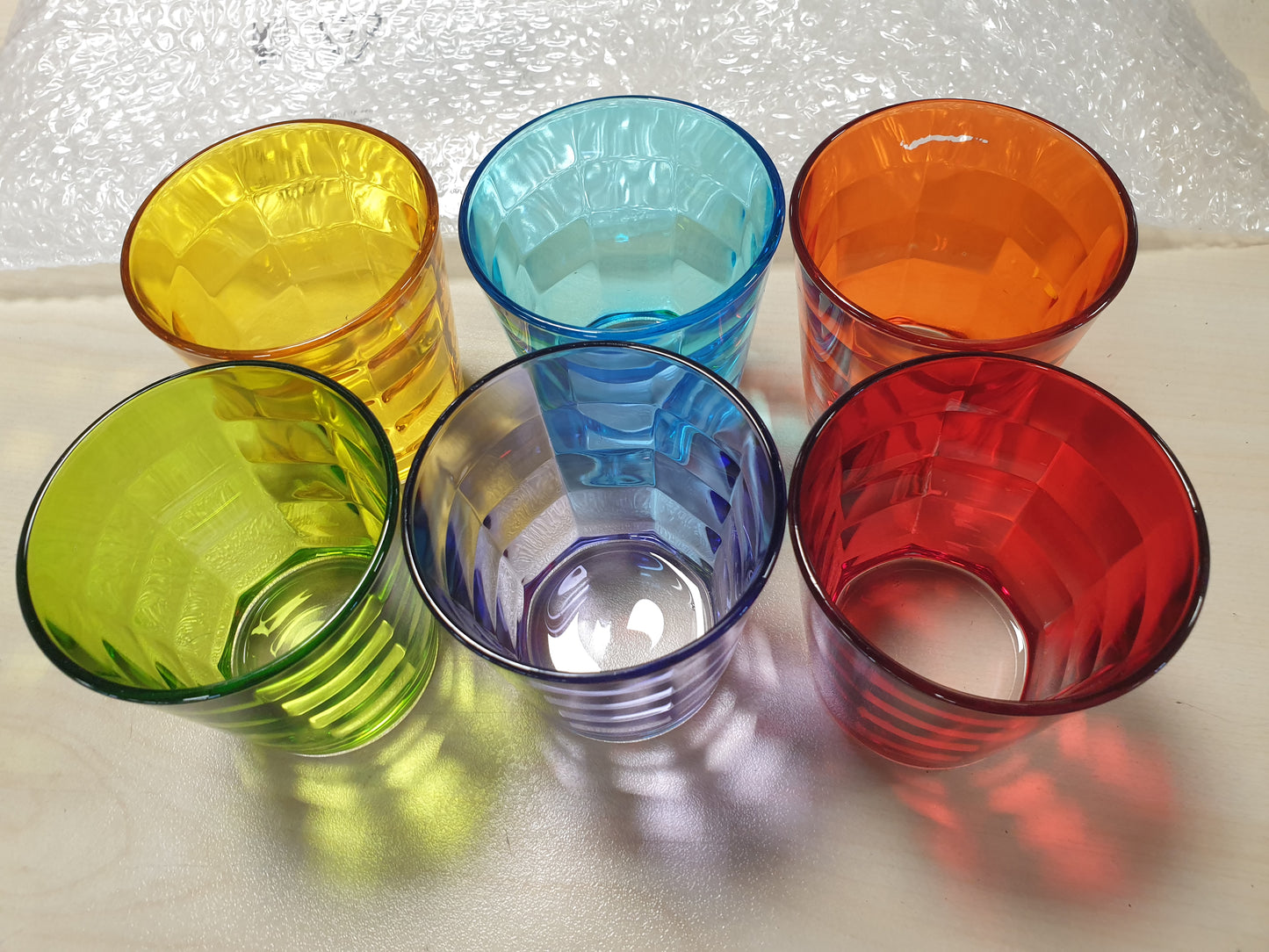 223865 - EXCELSA Set me 6 gota shumëngjyrëshe, xham i fryrë, kapacitet 245 ml, diametër 8 cm