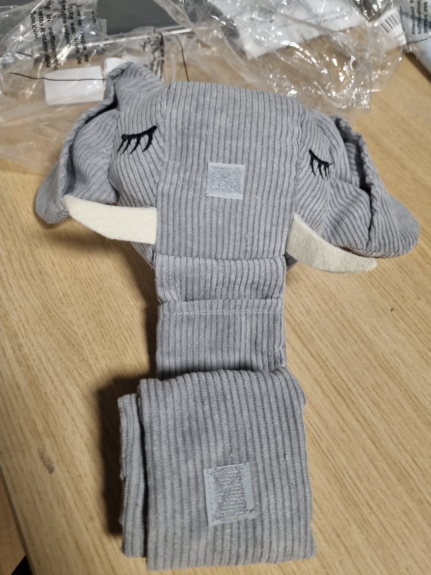 218627 - GENERIC Lodër Qeni me Vend të Fshehur Ushqimi për Qen të Vegjël deri në të Mëdhenj, material plastik, 30 cm