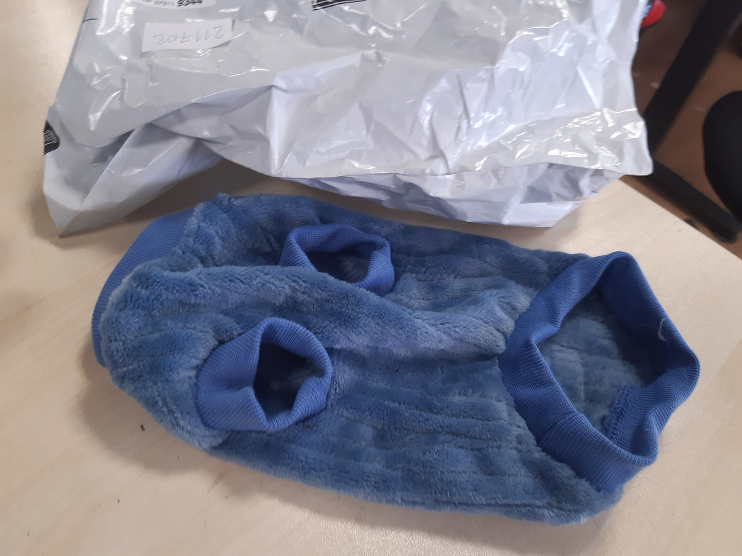 211708 - BLUZË BLU PËR KAFSHË SHTËPIAKE nga material jo i endur, e përshtatshme për Kotele dhe Këlyshë Qenushësh