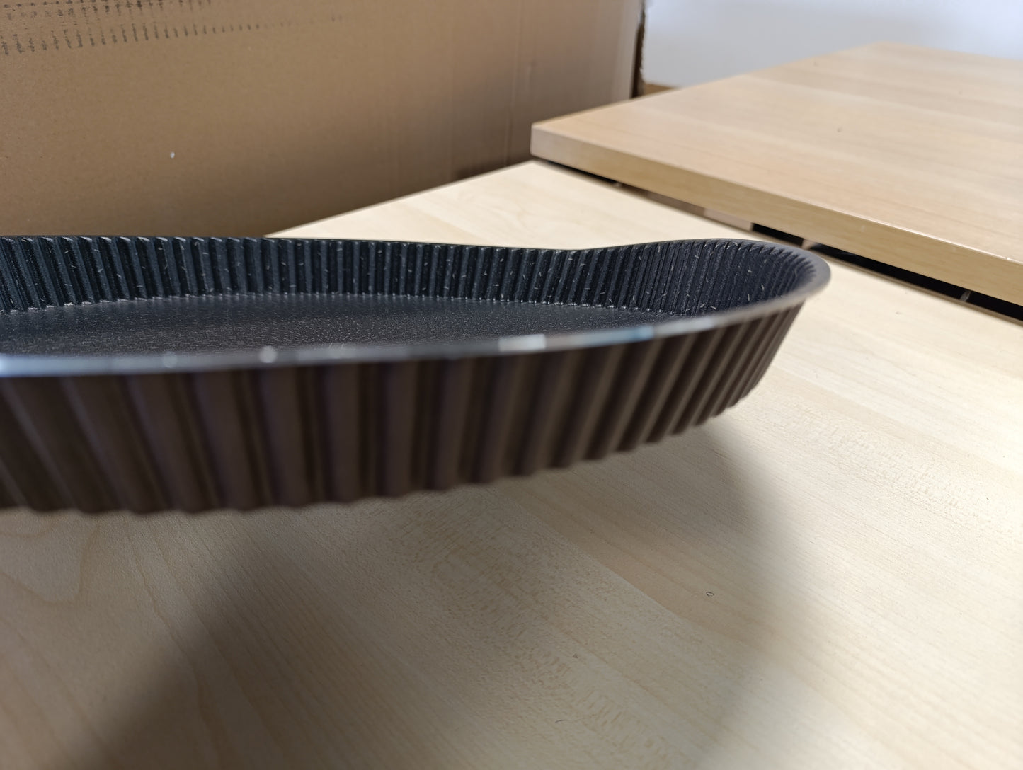 263297 - TEFAL PerfectBake Moule à tarte, 30 cm, me shtresë anti-ngjitëse, alumini 100% i ricikluar, prodhuar në Francë, çokollatë, J5542102