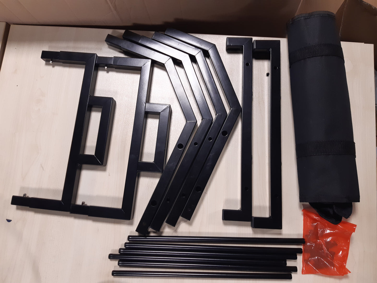 208550 - MUTOOL Raft Druri për Zjarr me Mbështetëse Kanavacë, Material Metalik Fortë, Përdorim Brenda dhe Jashtë, Ruajtje Druri për Oxhak, Ngjyrë e Zezë