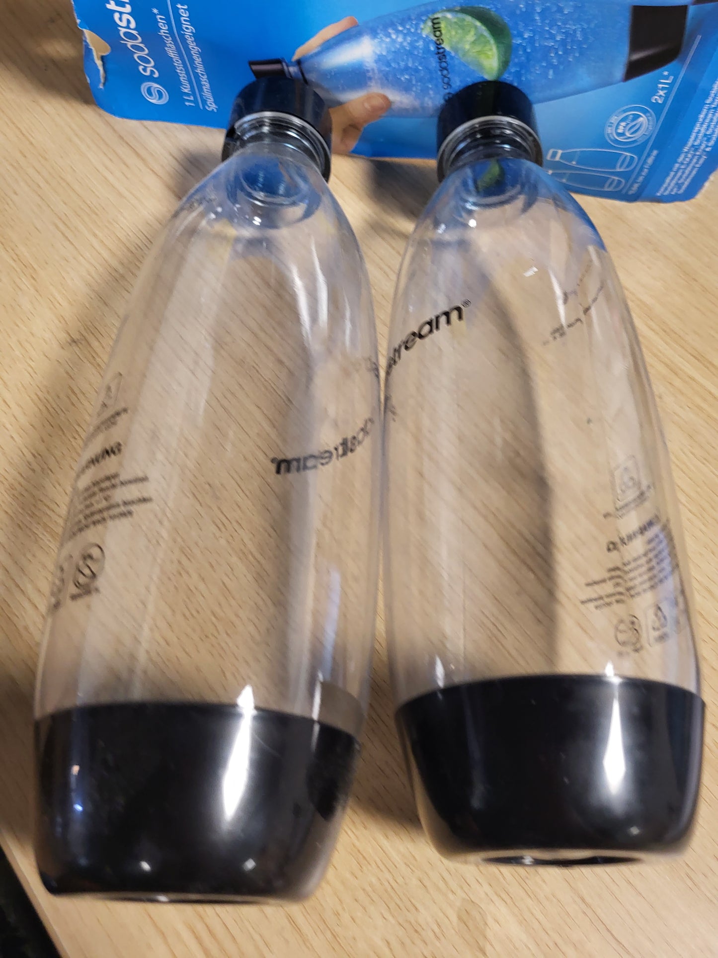 197930 - SODASTREAM - Shishe Plastike FUSE pa BPA, Kapacitet 0.8L, e Zezë, e Përshtatshme për Lavastovilje, e Pajtueshme me DUO, E-DUO, Terra | Pako me 2 copë