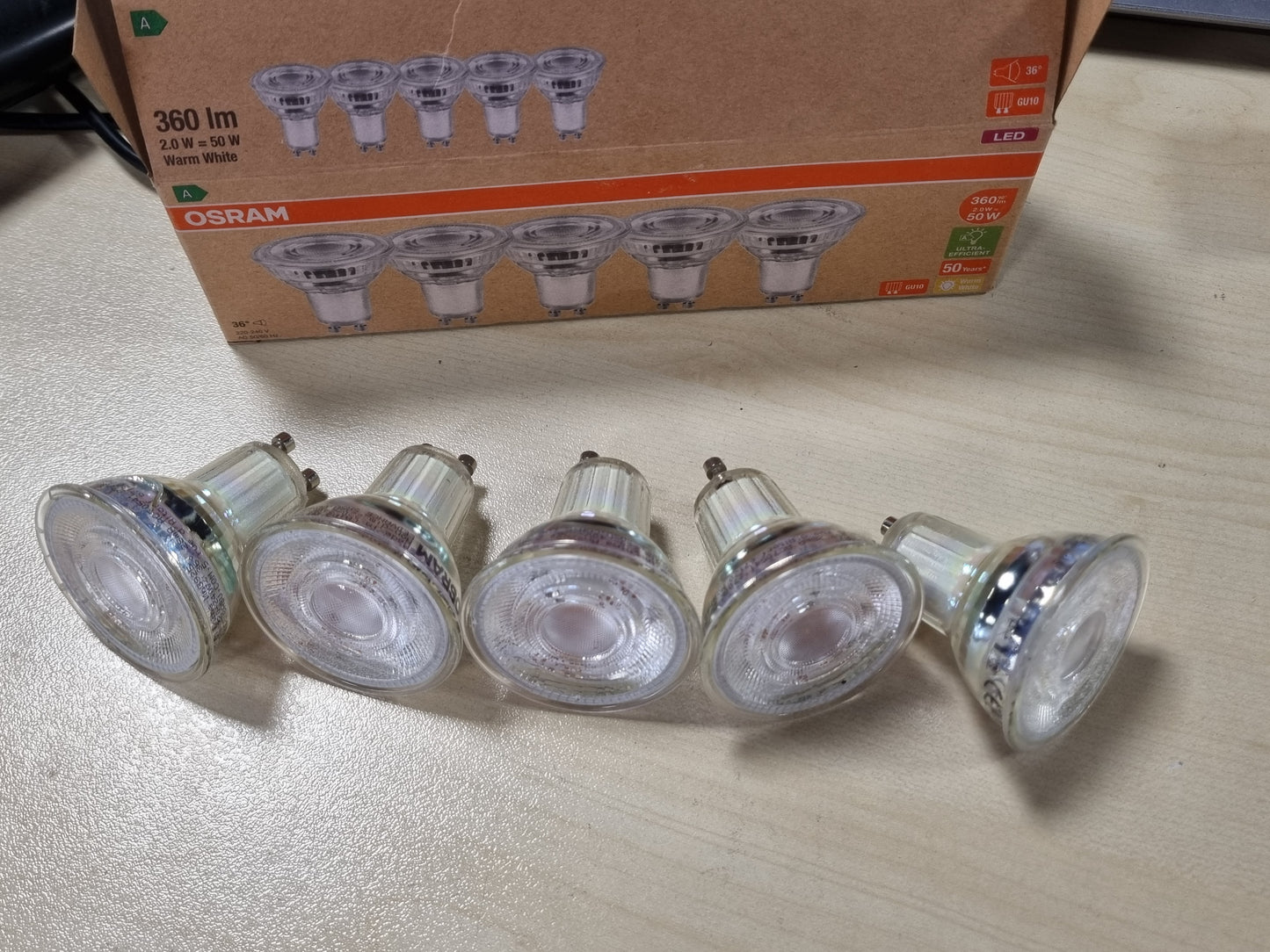 214708 - OSRAM Llambat LED me efikasitet të lartë, pako me 5 llamba, zëvendëson 50W, E27, xham
