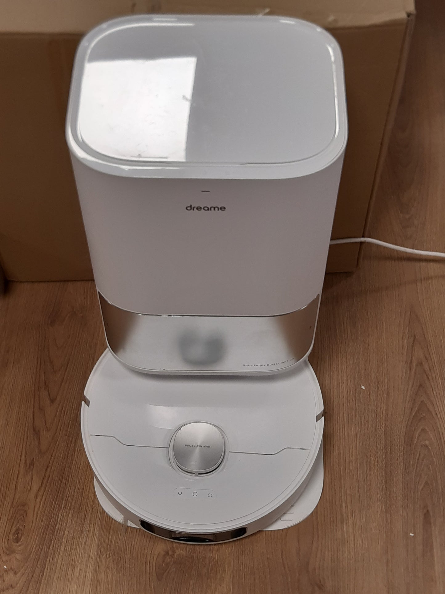 94019 - DREAME L10S Ultra Fshesë Me Korrent Robot me Bazë Vetëpastruese, Zbulim Pengesash 3D me Inteligjencë Artificiale, Pastrim Automatik dhe Heqje Pluhuri, Fuqi Thithëse 5300Pa, E Ndryshme Për Qime Kafshësh Shtëpiake dhe Qilim, Bateri 210m,