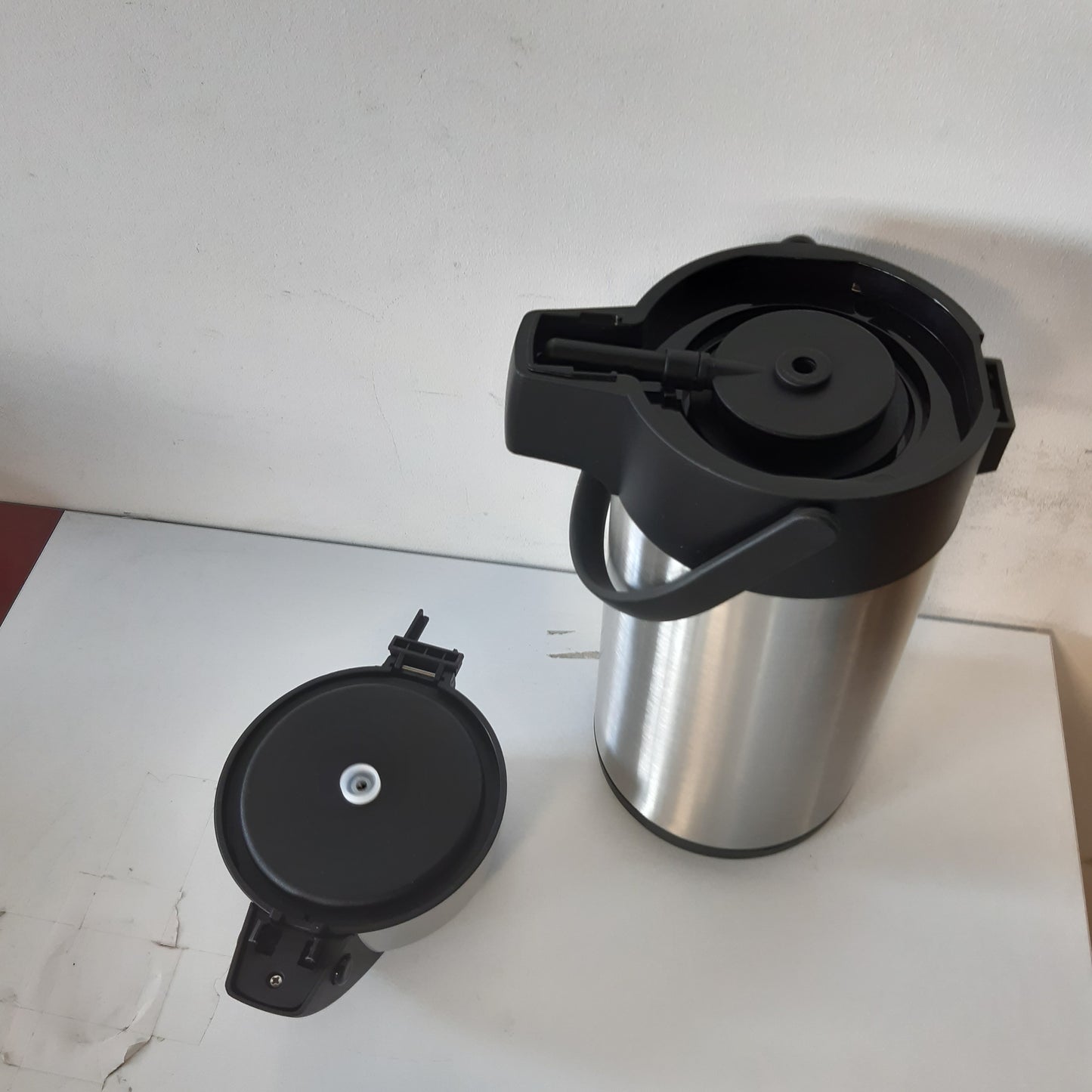 227051 - AXENTIA Airpot Argjendi, Enë me Pompë Çelik Inox, Izoluar me Mure të Dyfishta, Vëllimi: 3 L, Dimensionet: 15 x 15 x 35 cm