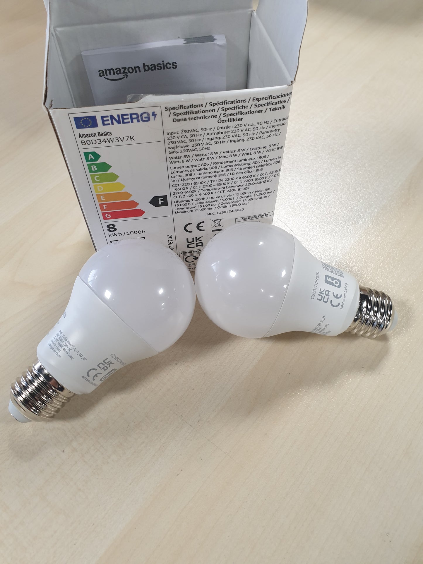 179423 - AMAZON BASICS Llambë LED Inteligjente, E27, 8W (Ekuivalent me 60W), Ndryshon Ngjyrë, Funksionon Vetëm me Alexa, Pako prej 2, Shumëngjyrëshe