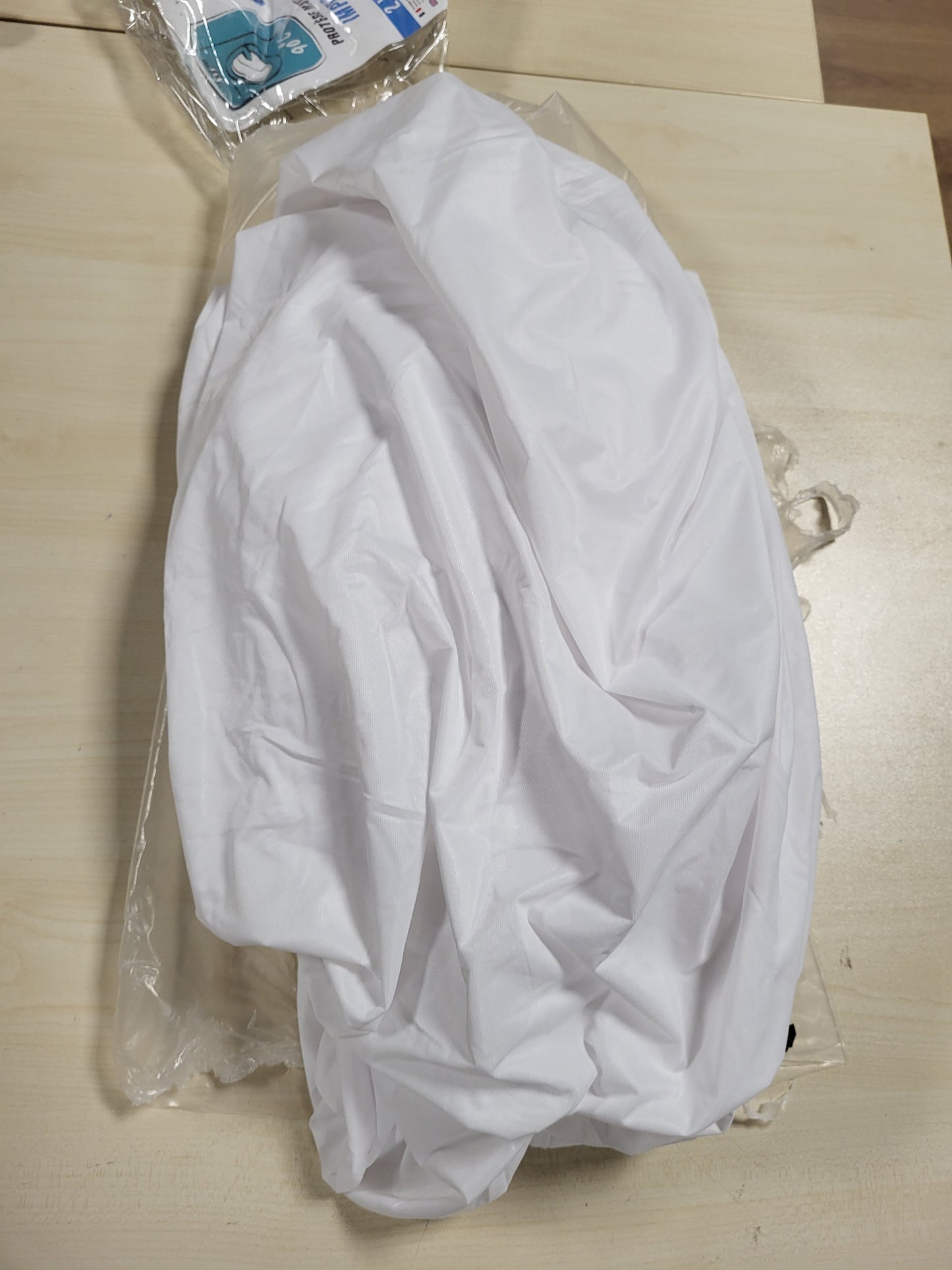 214467 - NATË E ËMBËL Mbrojtëse Dyshekësh, Çarçaf i Vendosur 2x90x200 cm, Krevat i Rregullueshëm, I Ujitshëm, i Ajrosur, i Pashtershëm, Stil Çarçafi i Vendosur me Xhep 27 cm, Lahet në Lavatrice 90°C, I Certifikuar Oeko-Tex