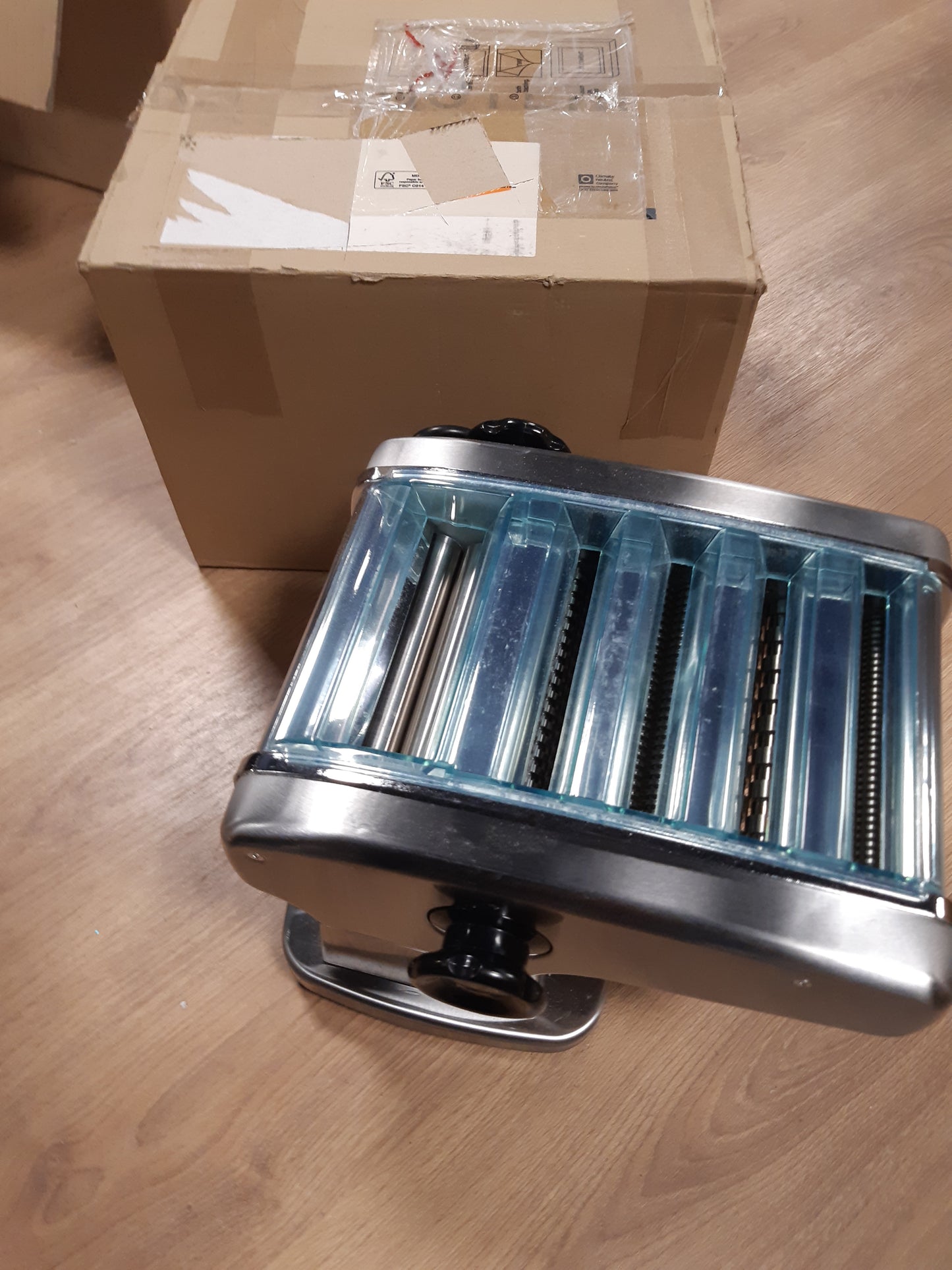 160525 - CGOLDENWALL Makinë Elektrike për Makarona prej Çeliku Inoks, Fuqi 135W, me 9 Nivele Trashësie të Rregullueshme, 4 Gjerësi Tehu për Tagliatelle/Spageti/Lazanja/Ravioli