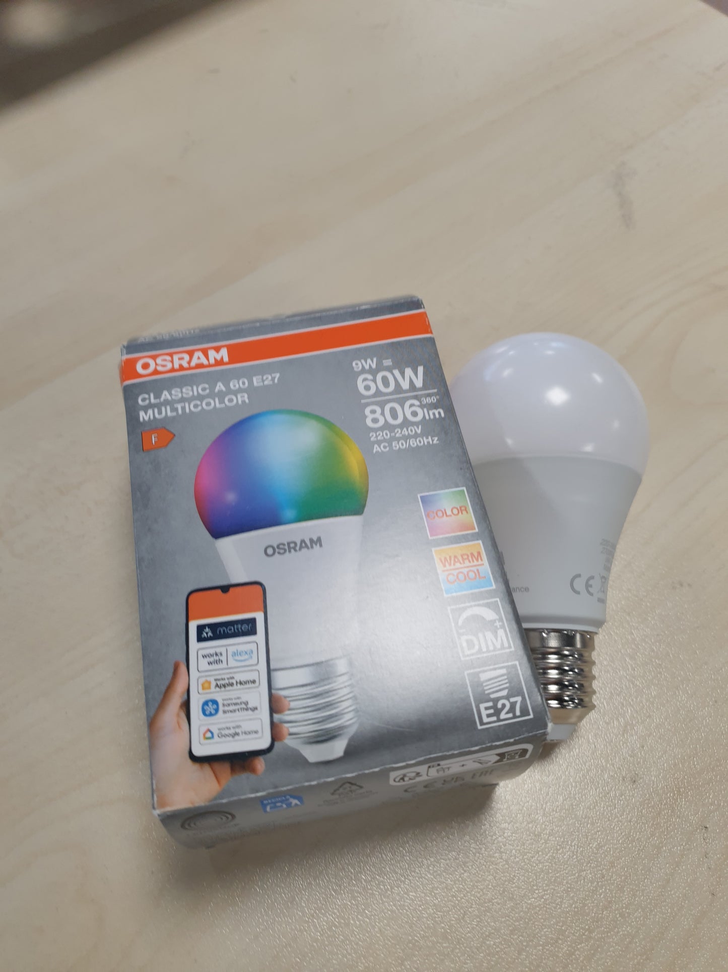 262615 - OSRAM SMART+ RGBW, llambë LED E27 me Matter over Wifi, 60W ekuivalente, 2700-6500K, 16 milionë ngjyra RGB, 1 pako