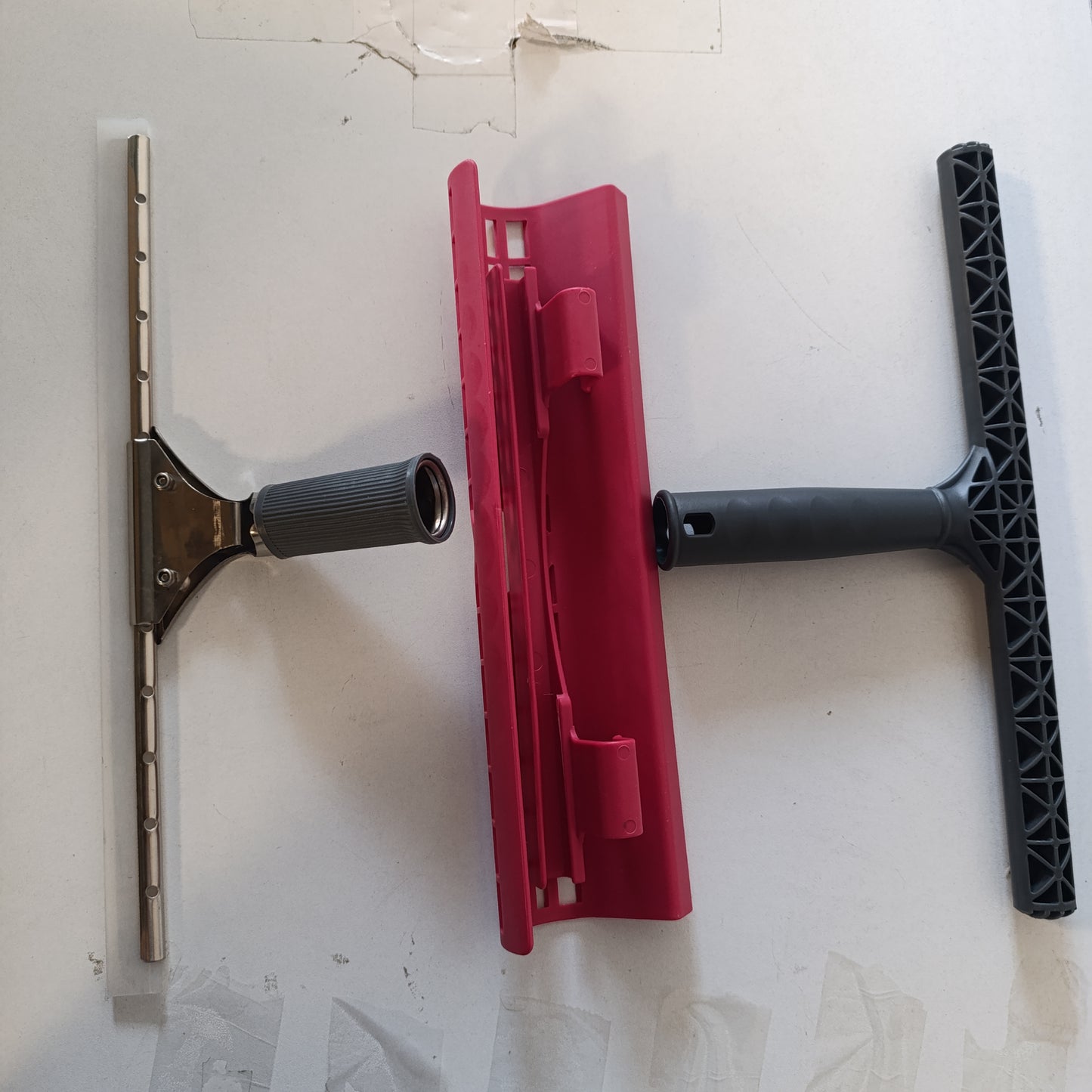 222003 - CLEANmaxx - Set Pastrimi Xhamash me 7 Pjesë, përfshin Fshesë Xhamash, Pastrues, Leckë, Kovë dhe Mbajtëse