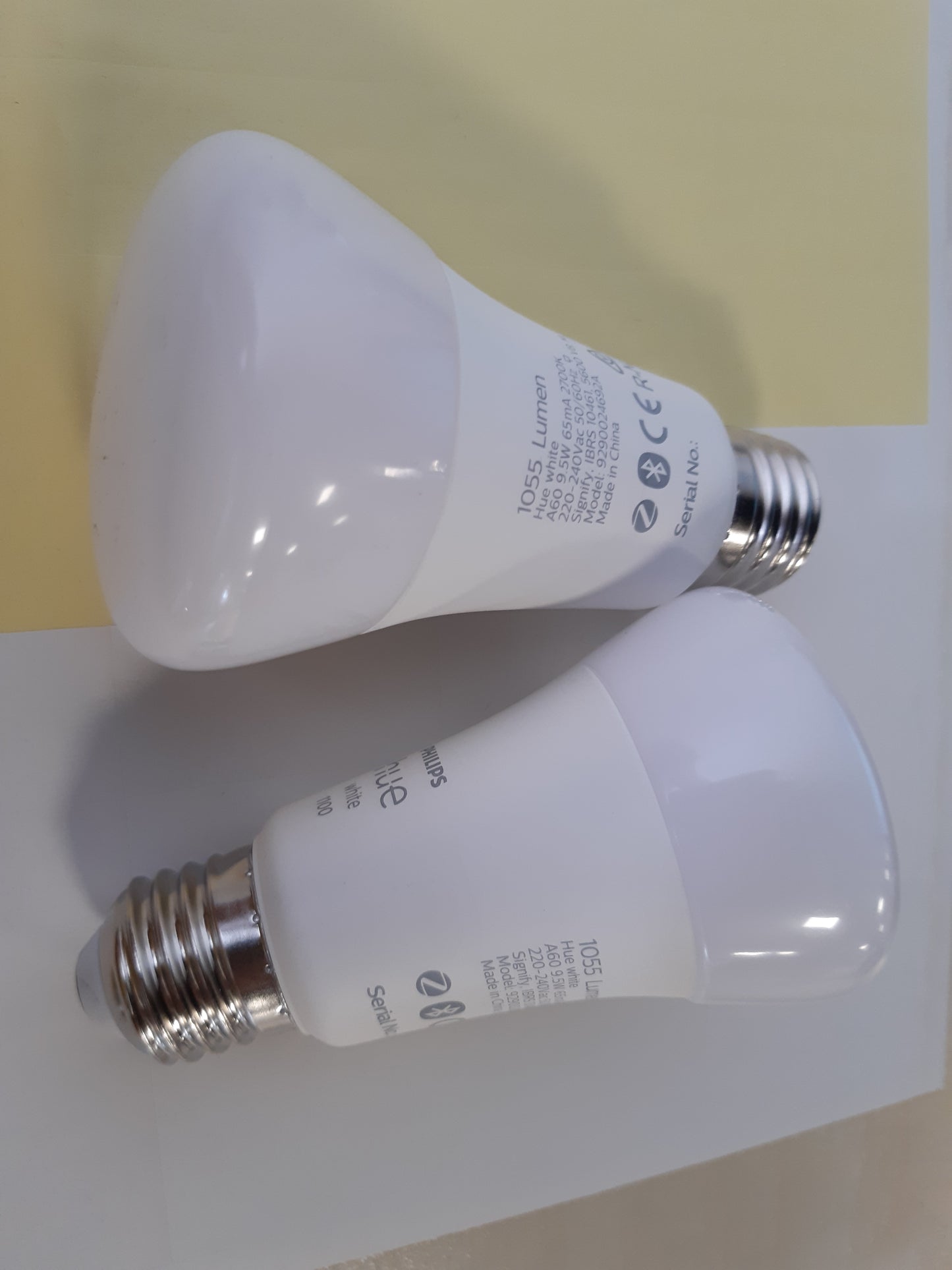 251024 - PHILIPS HUE Llambë e bardhë 2xE27 1100lm, 8W (75W), e zbehtë, ndriçim inteligjent
