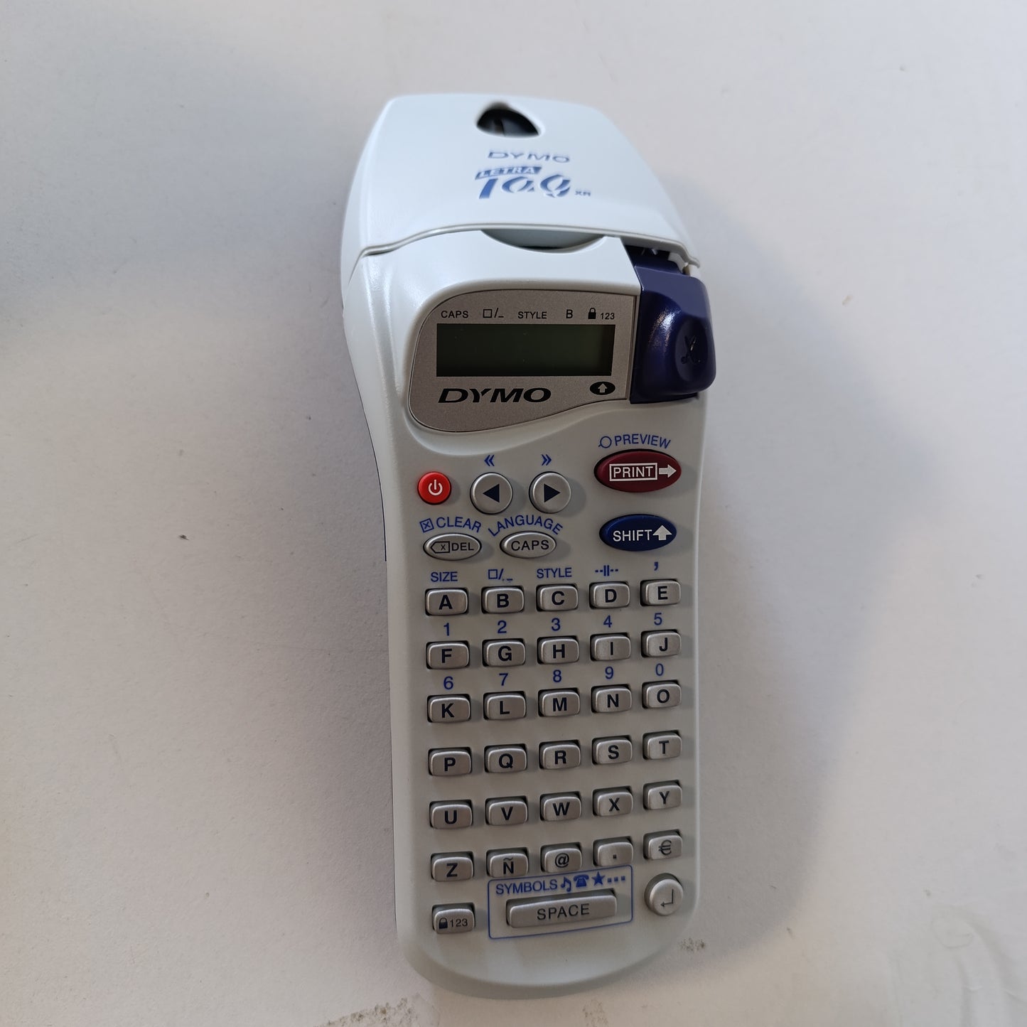 266332 - DYMO Makinë për krijimin e etiketave LetraTag XR - Portative me tastierë ABC - Ideale për përdorim në shtëpi - Argjend