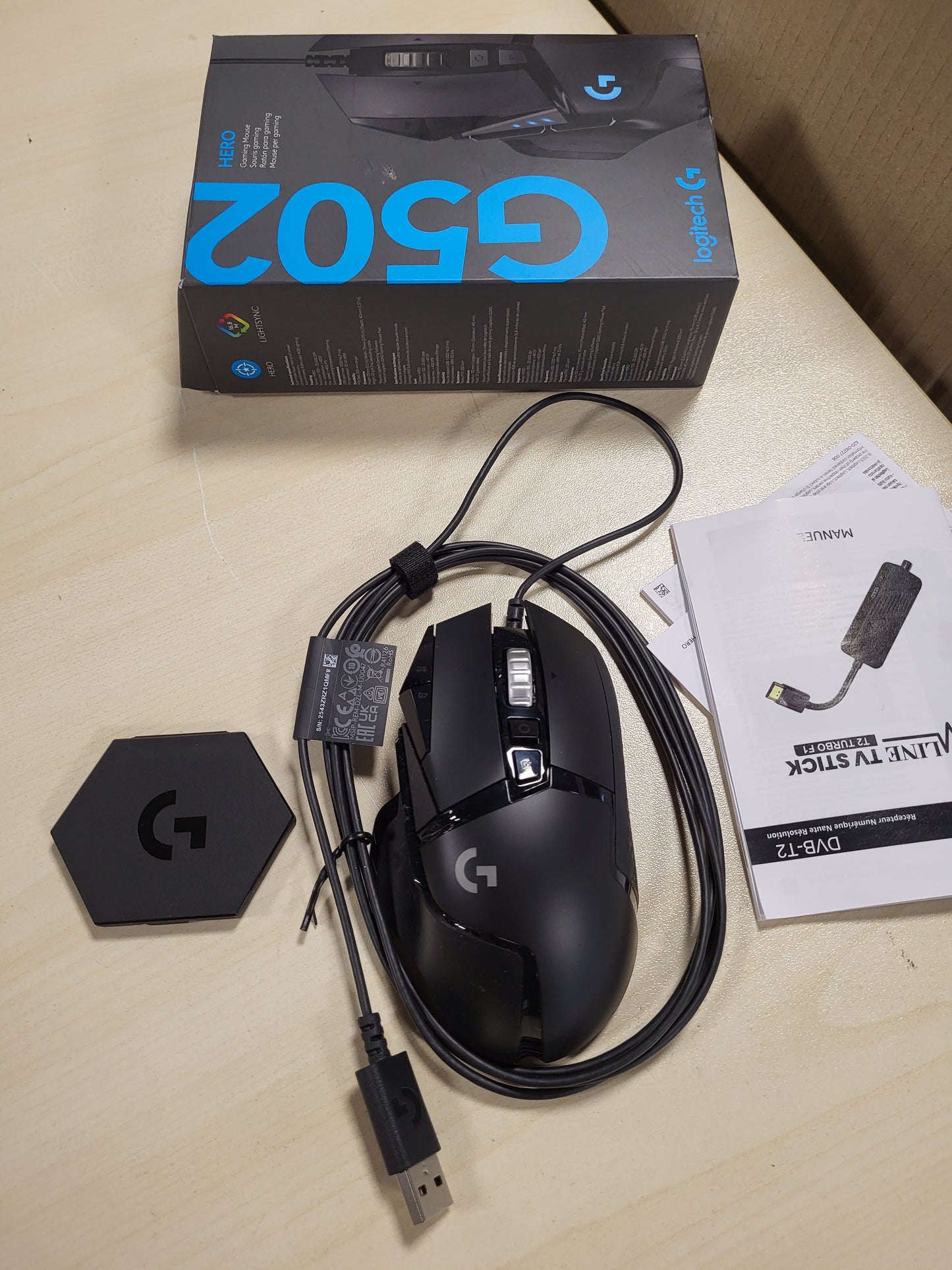 267860 - LOGITECH Maus lojërash me tela G G502 Hero, sensor Hero 25K, 25600 dpi, RGB, peshë e personalizueshme, 11 butona të programueshëm, memorie e integruar, PC/Mac - i zi