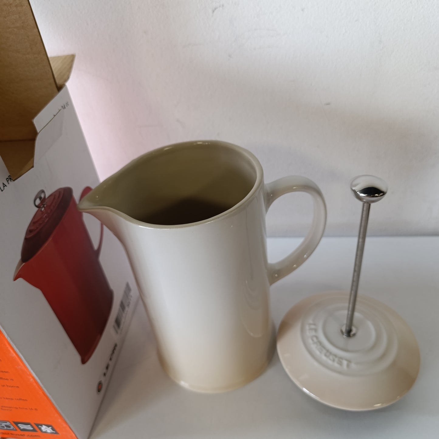 183129 - LE CREUSET Makinë Kafeje me Piston, 1L, Qeramike & Çelik Inox, ngjyra Marengë