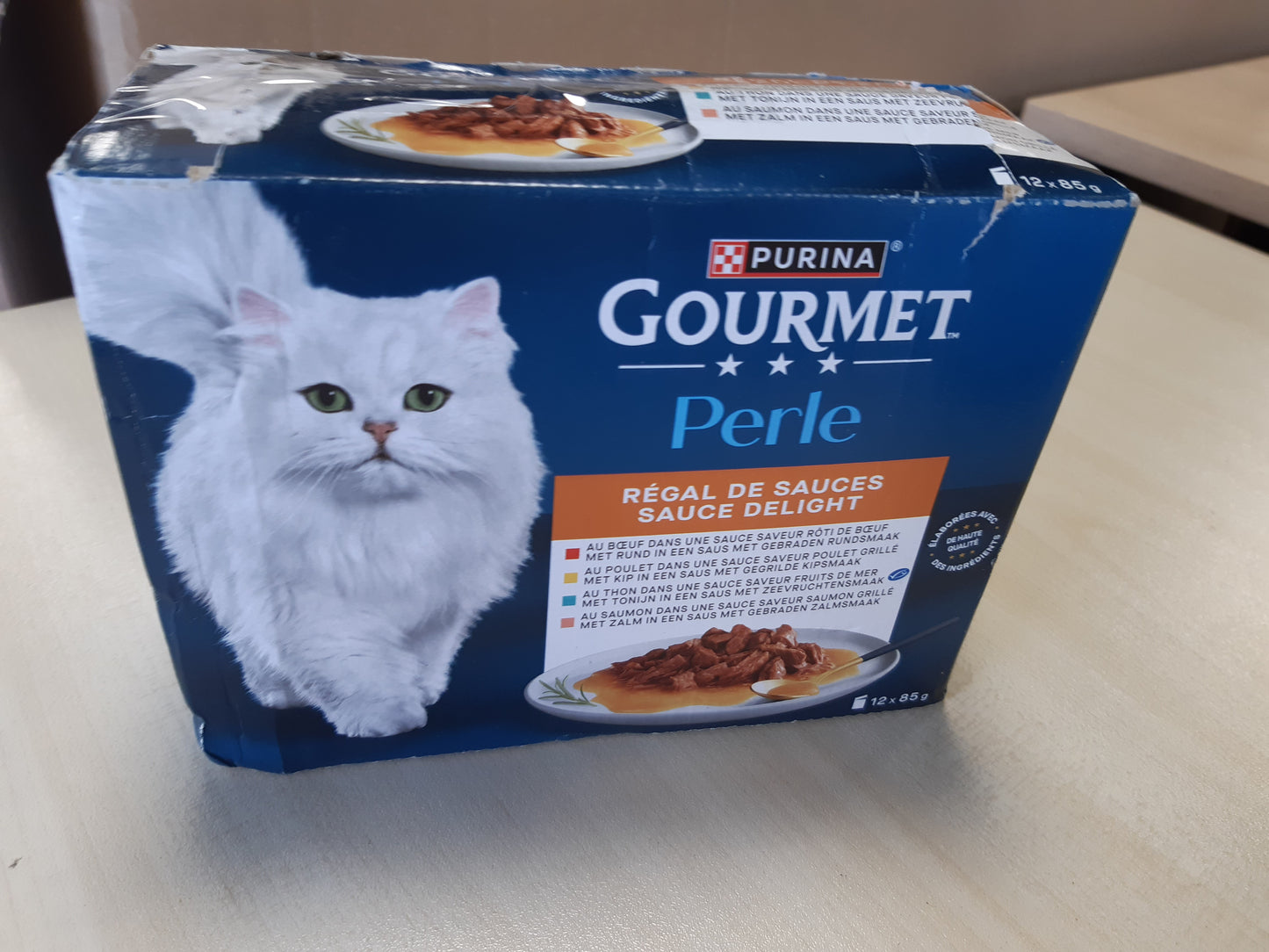257985 - GOURMET PERLE, USHQIM I LAGËT PËR MACET, FILETO NË SALCË ME MISH VIÇI, PULË, TON, SALMON, 12 X 85 G