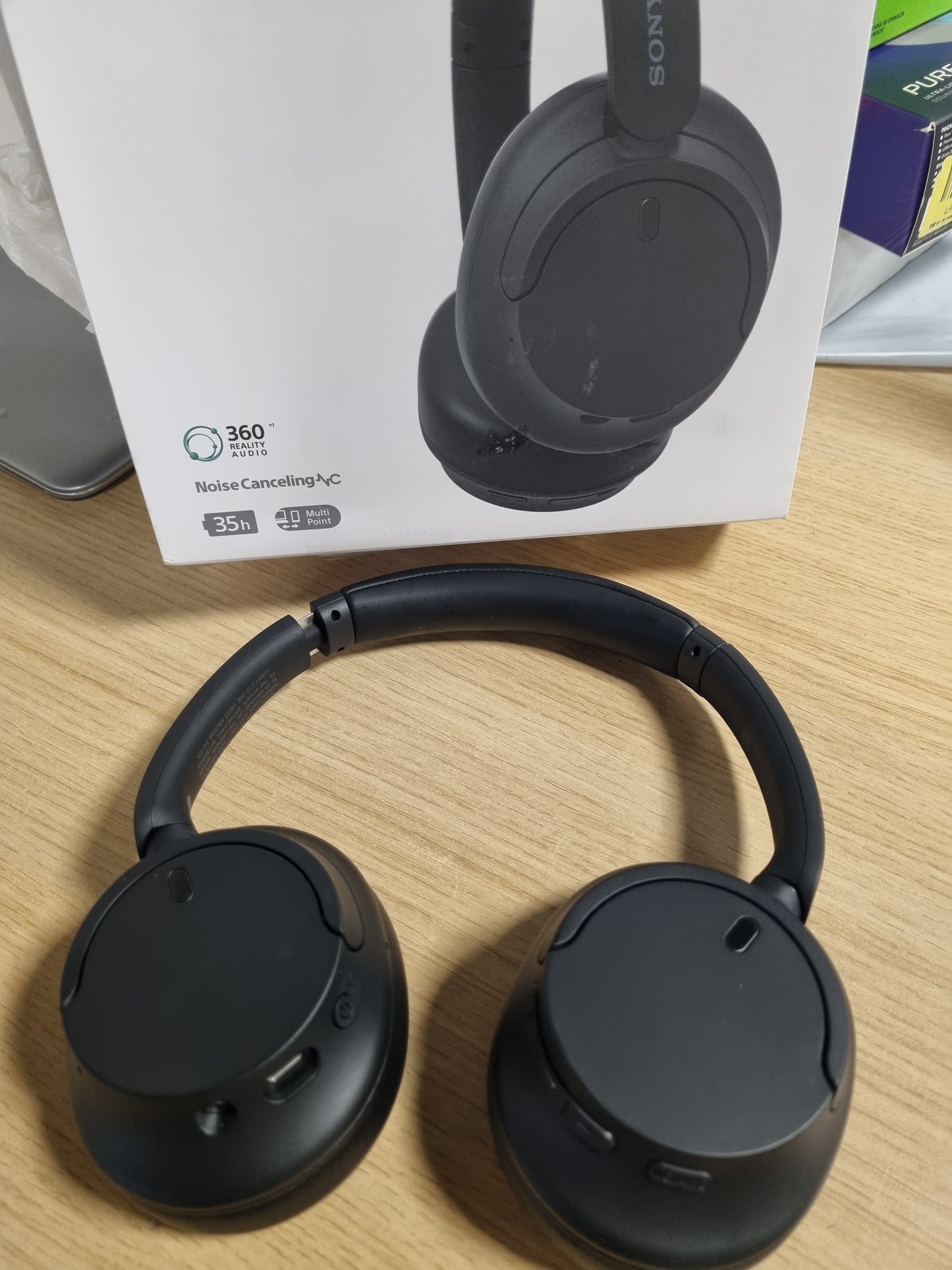 267695 - SONY WH-CH720N - Kufje pa tel Bluetooth me anulim zhurmash, mikrofon i integruar, jetëgjatësi baterie deri në 35 orë, karikim i shpejtë, i zi