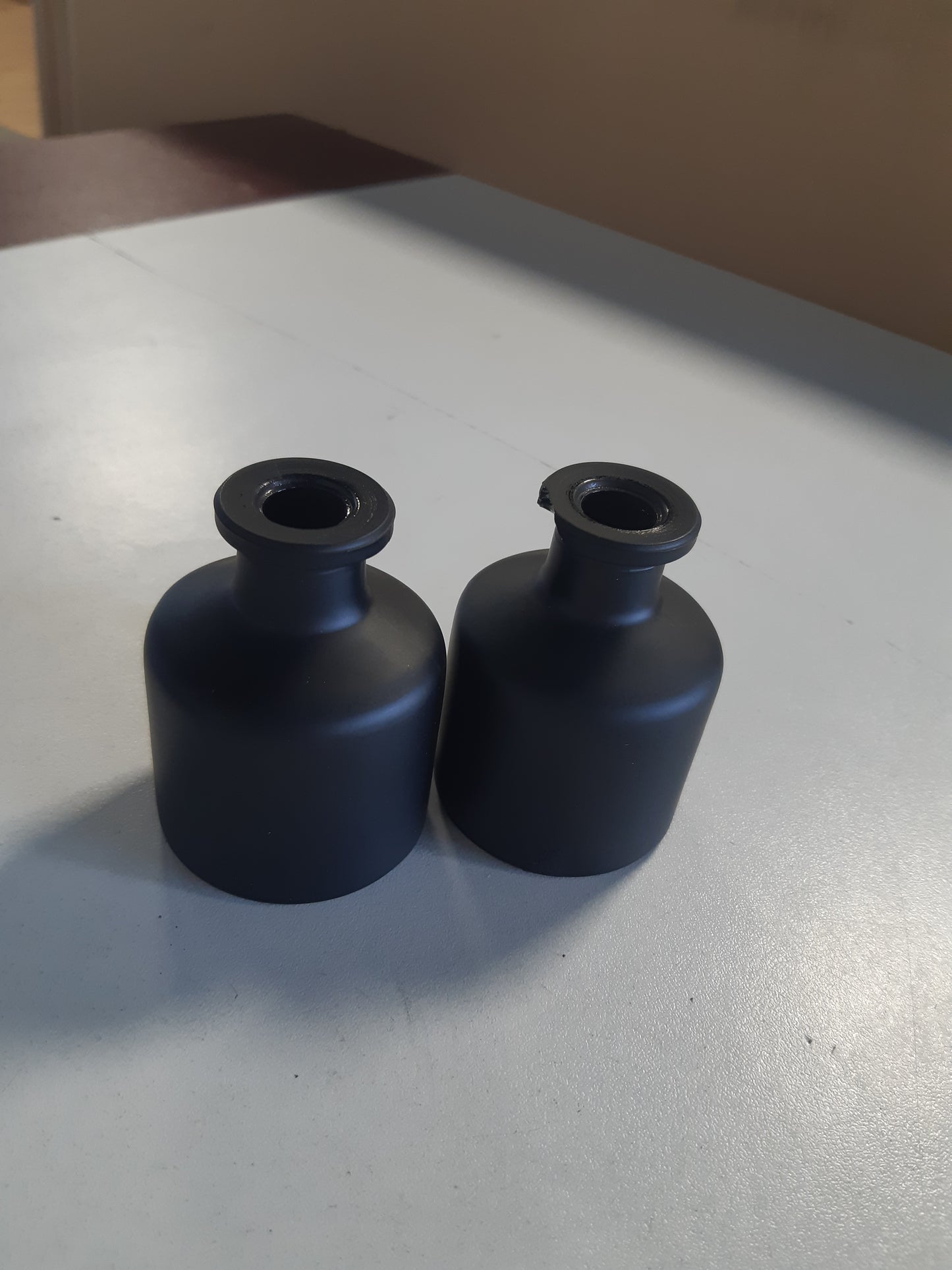 216791 - Set prej 2 shishesh difuzori qelqi të rrumbullakëta, 50 ml, për difuzorë vajrash esencialë