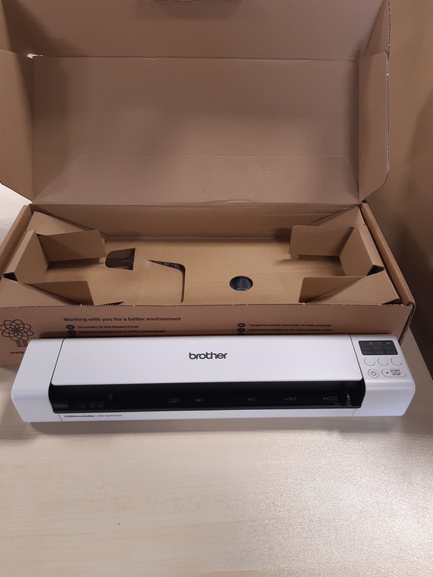 126132 - BROTHER DS940DW Skaner Profesional Portativ A4, Pa Tel, Skaner Dy Anësh Automatik, Furnizim me Energji Nëpërmjet USB-së