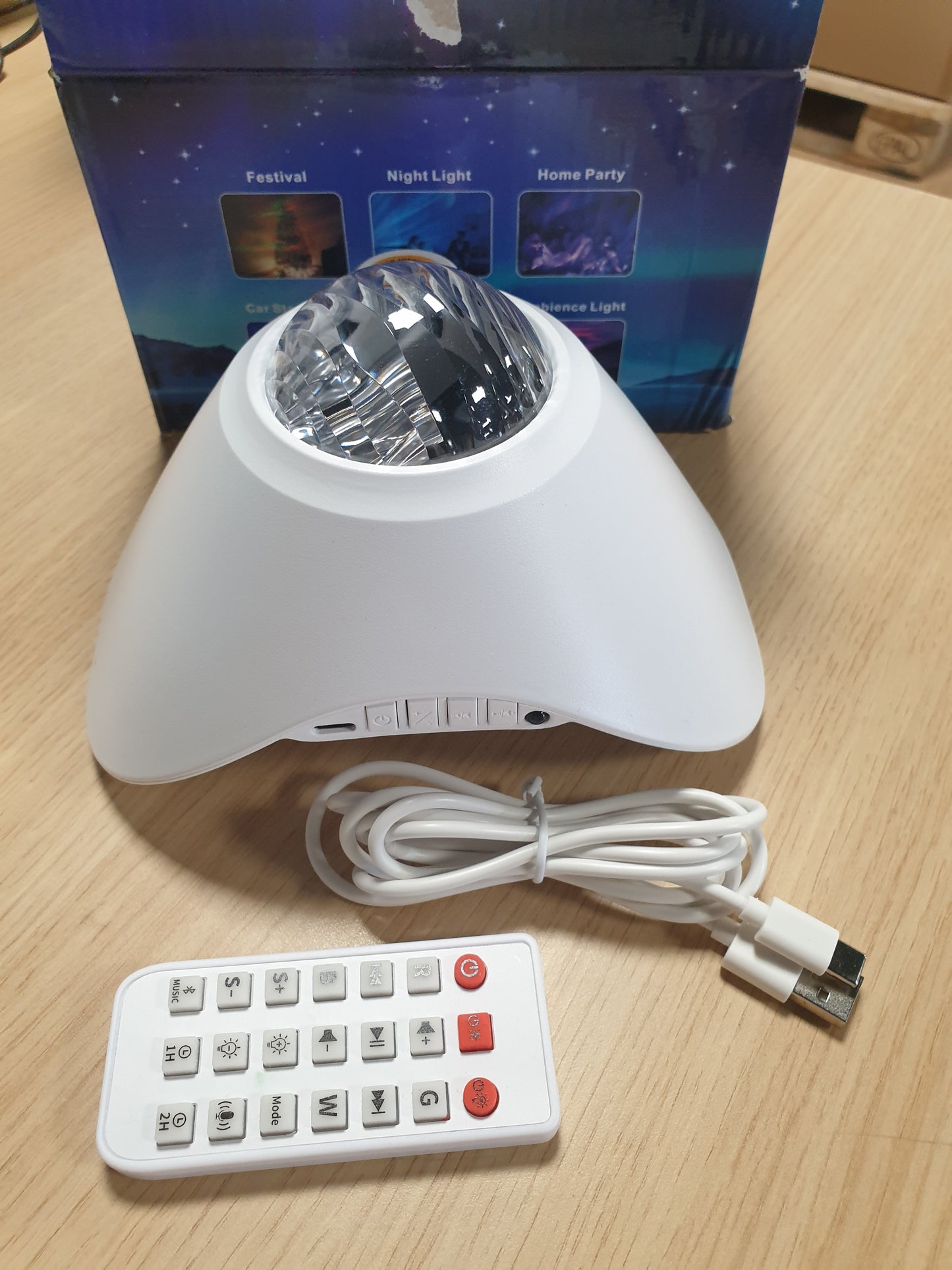 224947 - PROJEKTOR LED me Qiell Yjor për Fëmijë dhe të Rritur, Projektor Galaxy i Dritave Veriore me Altoparlantë Bluetooth dhe Zhurmë të Bardhë