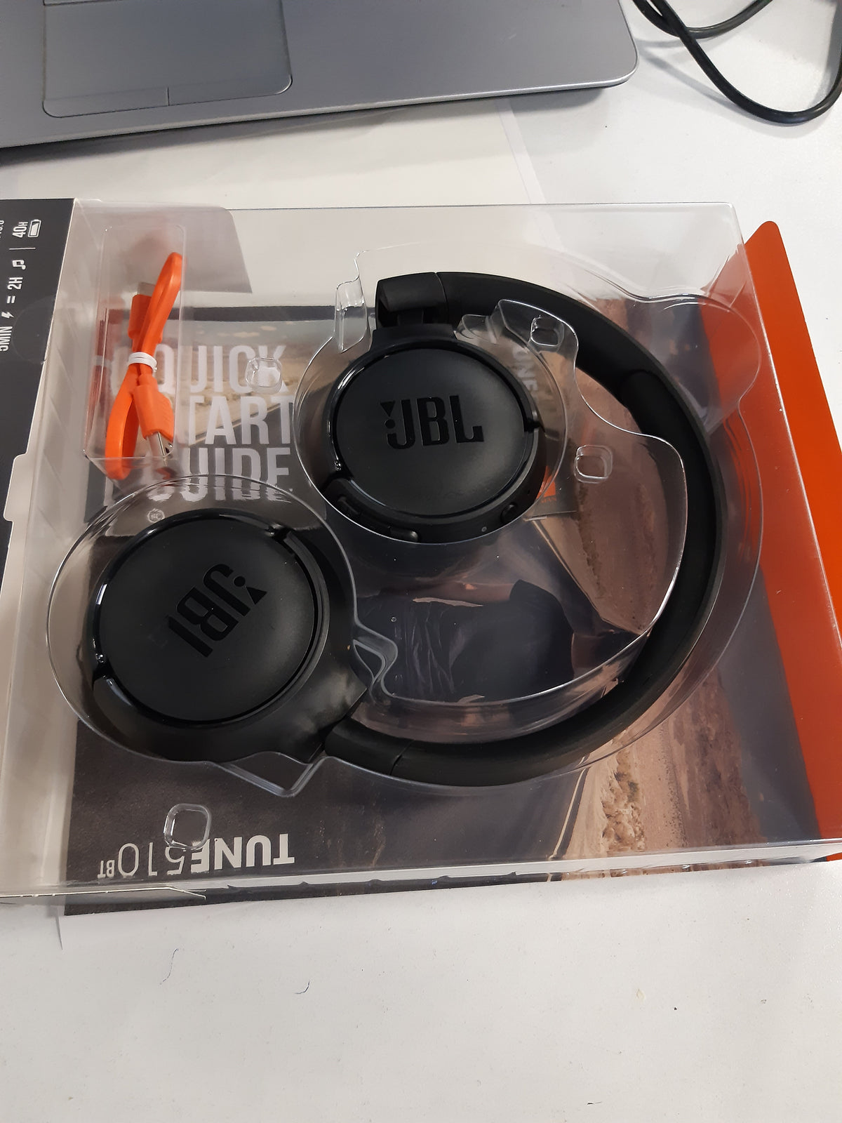 268071 - JBL TUNE 510 BT – Kufje Bluetooth On-Ear – Të zeza – Kufje të palosshme – Jetëgjatësi e baterisë deri në 40 orë