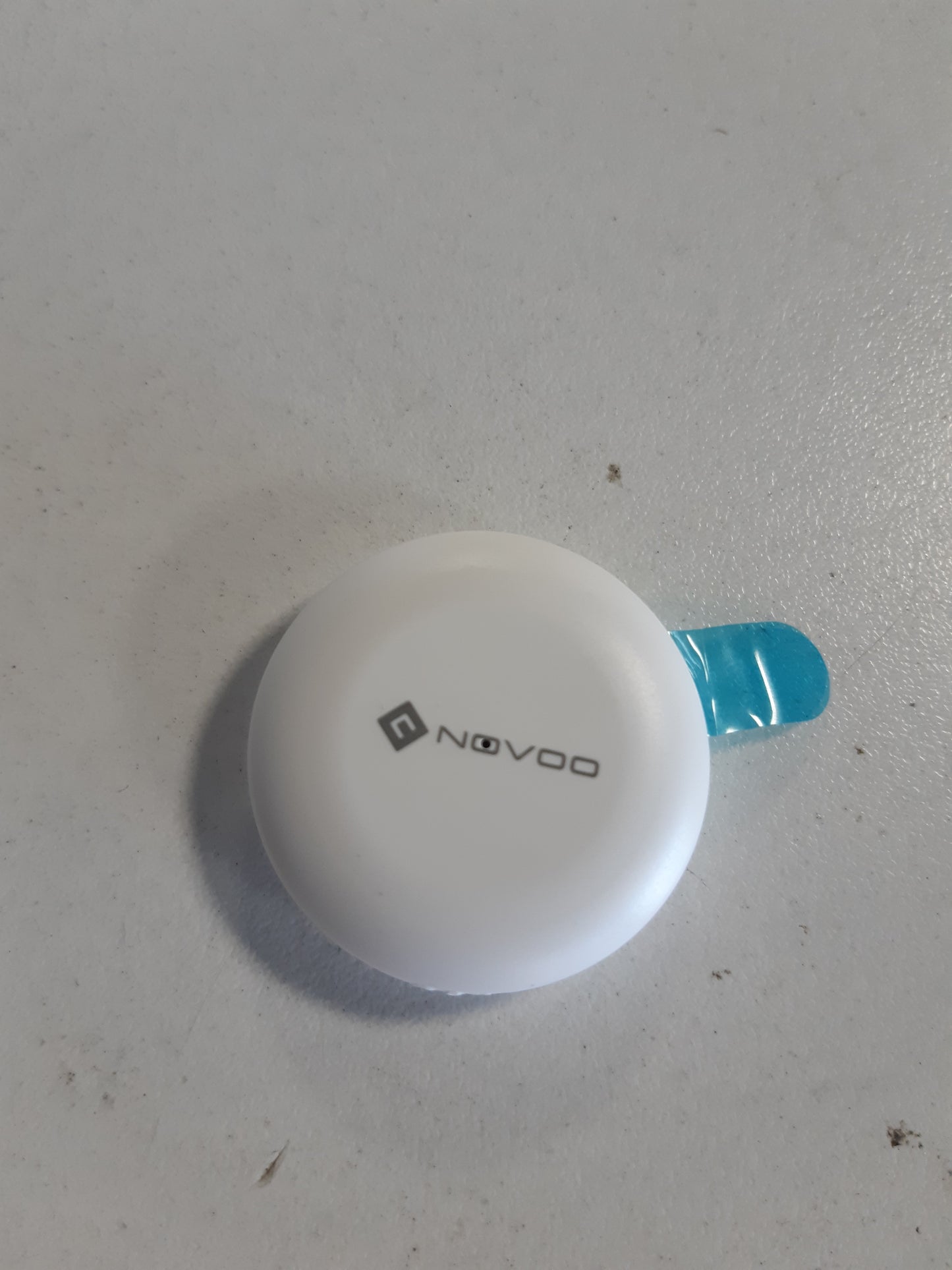 266882 - NOVOO Etiketë Ndjekëse e Portofolit Inteligjent për Apple & Google Find My, Lokator Mini Bluetooth 80dB, Bateri e Zëvendësueshme, 1 copë