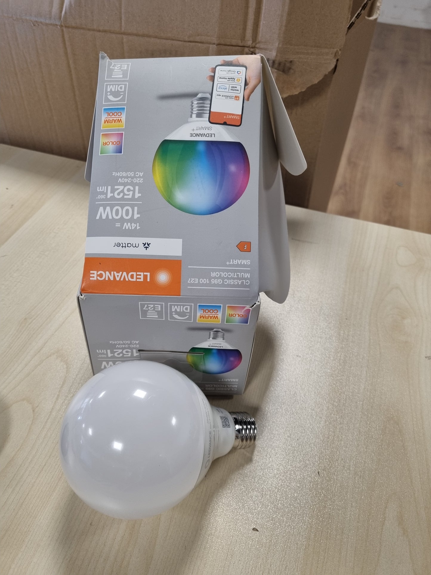 210560 - LEDVANCE SMART+ MATT Llambë LED, 14W, 1521LM, E27, Optika Frosted White, me Ngjyra dhe Dritë e Bardhë, e Pajtueshme me Google, Alexa, Apple, Kontroll Vokal, Jetëgjatësi deri në 20 000 Orë, 1 Pako