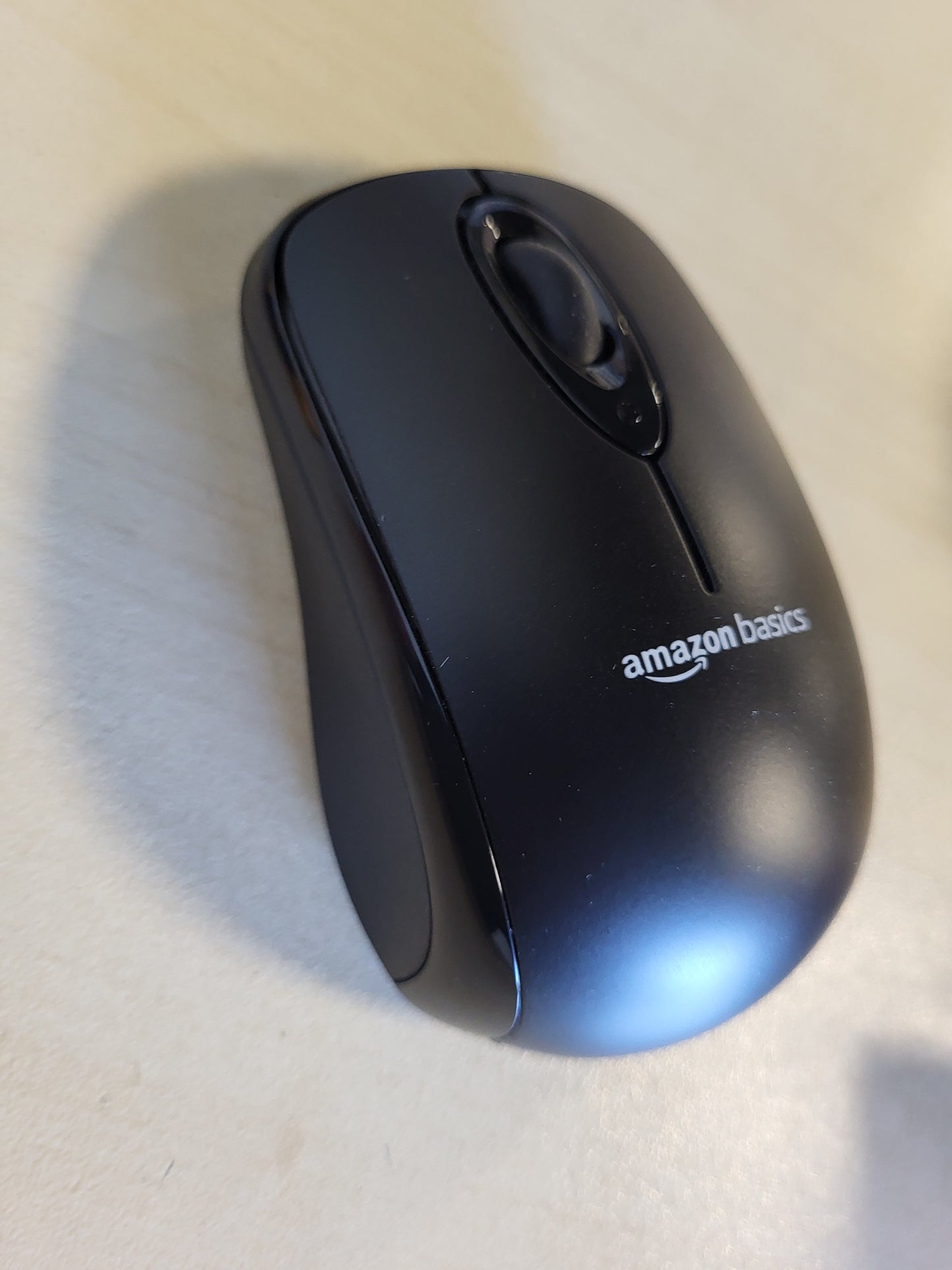 267188 - AMAZON BASICS MAUS KOMPJUTERI PA TEL ME MARRËS NANO USB, I ZI
