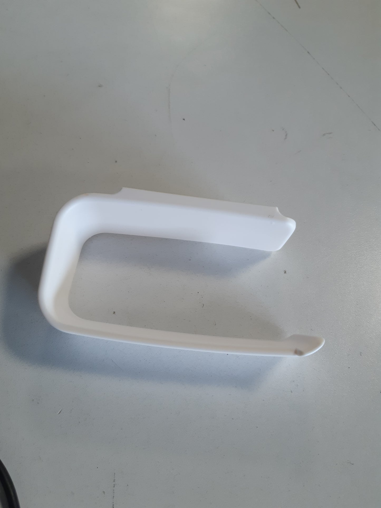 252429 - TIGER Mbajtëse letre higjienike, montim me ngjitje ose vidhosje, plastike, 145x45x81 mm, ngjyra e bardhë