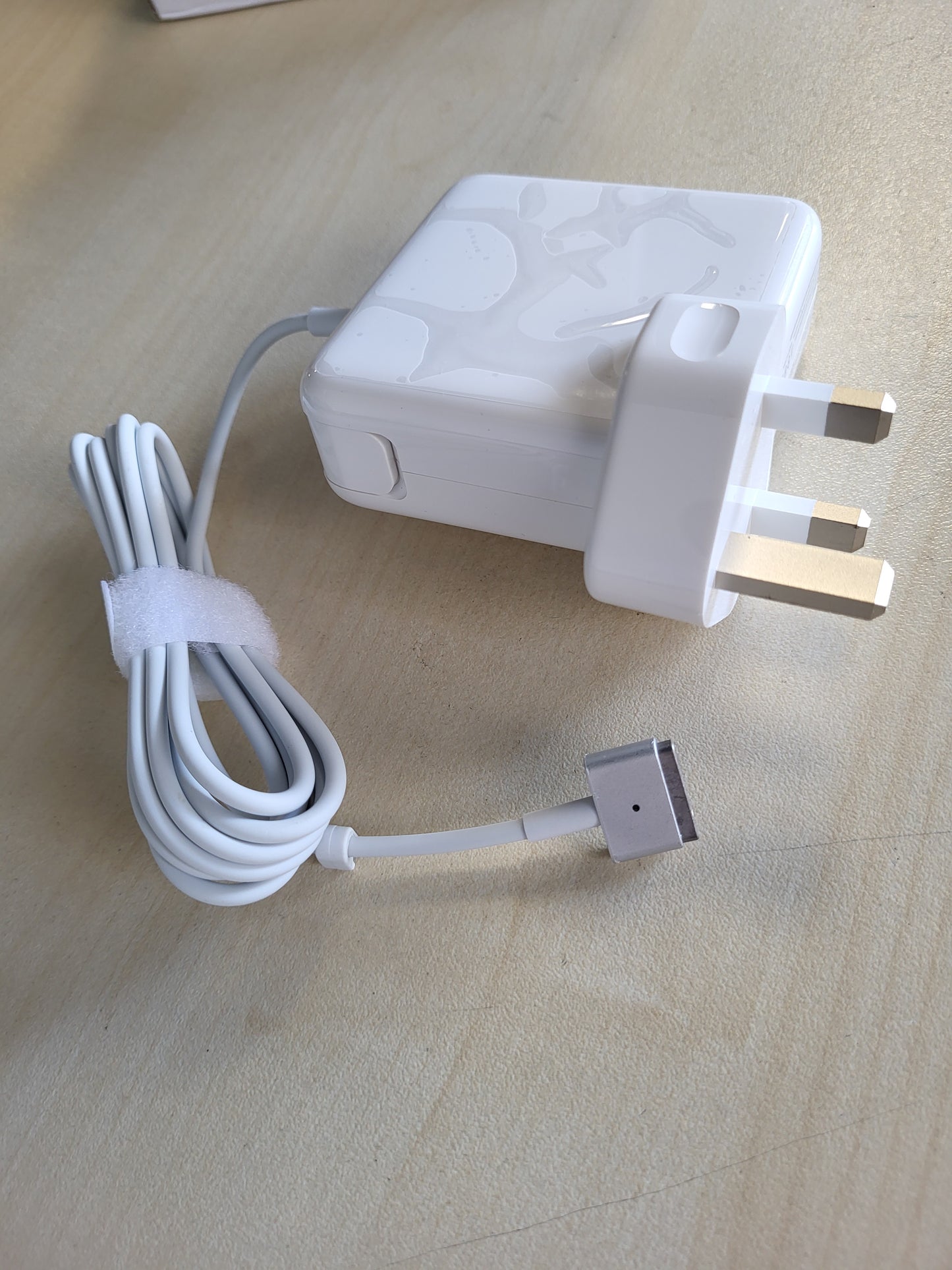 266910 - AILKIN Adaptues energjie 60W T-Tip për karikuesin Mac-Book Pro, karikues universal për laptopin Mac Book Air me ekran retinë 13 inç, A1425, A1435, A1502, A1465, karikim i shpejtë dhe mbrojtje nga mbinxehja (pas vitit 2012)