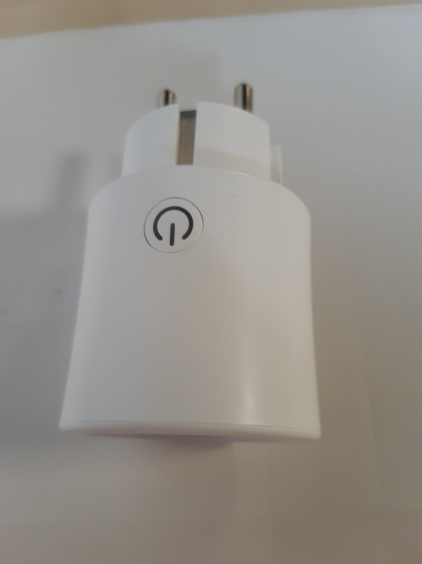 252333 - LEDVANCE Prizë SMART+ për ambiente të brendshme, Prizë inteligjente me Matter mbi WiFi, e bardhë, pako me 1 copë